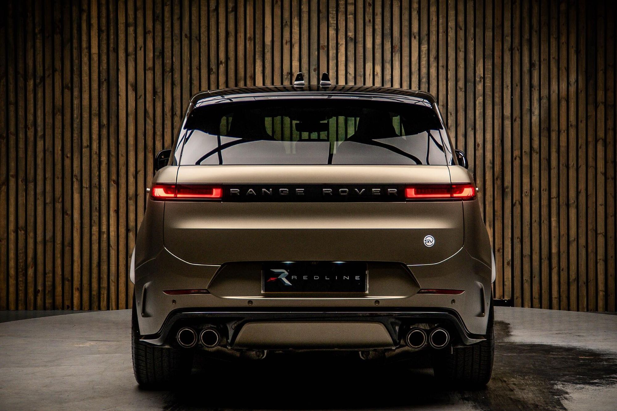 LAND ROVER RANGE ROVER SPORT ESTATE SPECIAL EDITIONS 4.4 P635 V8 SV Edition One 5dr Auto [Gloss] for sale UK - Slide 6