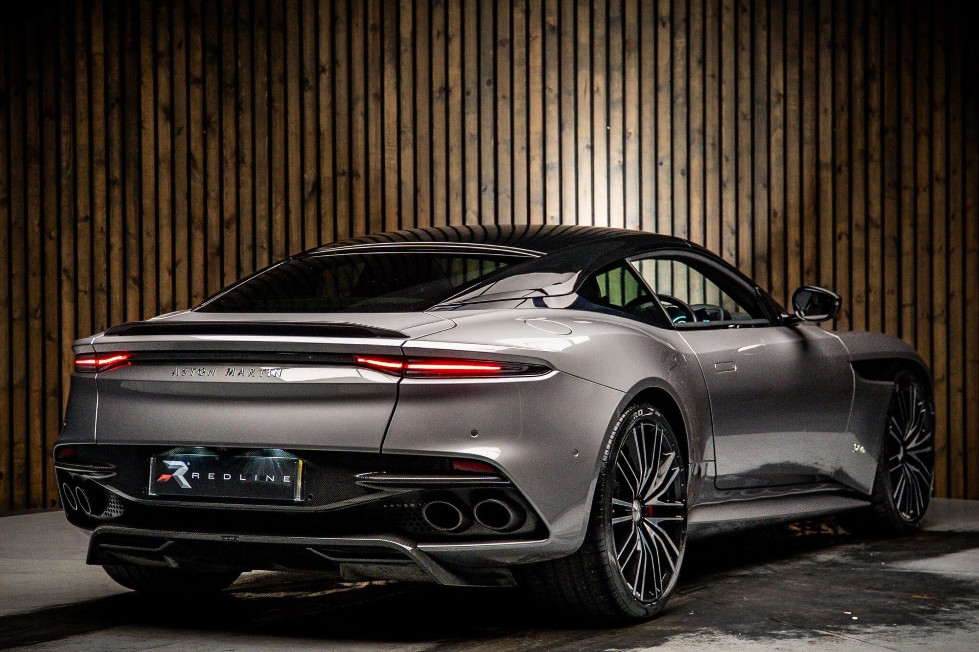ASTON MARTIN DBS COUPE V12 Superleggera 2dr Touchtronic Auto for sale UK - Slide 4