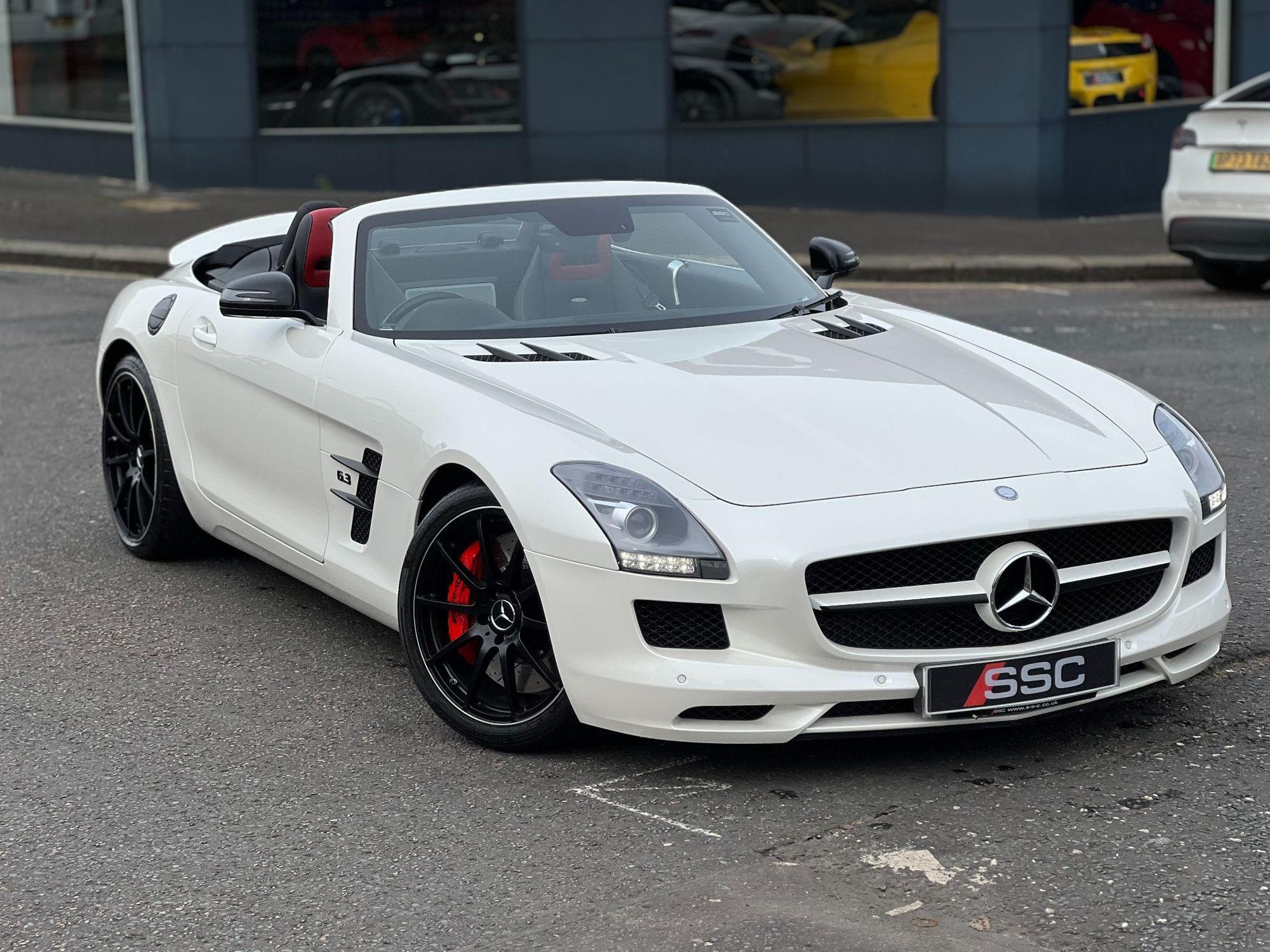 MERCEDES-BENZ SLS AMG ROADSTER SLS 63 2dr Auto for sale UK - Slide 5