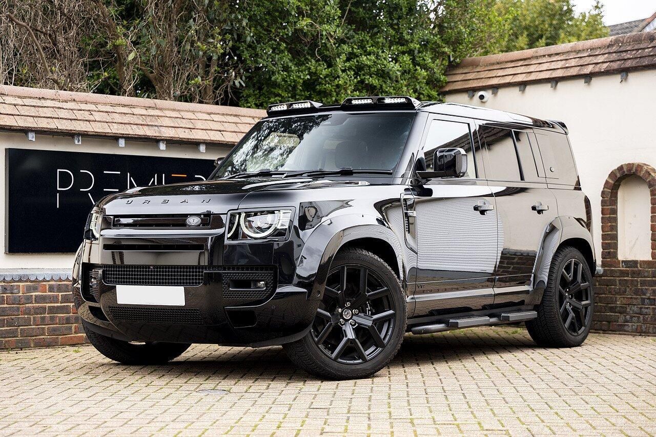 LAND ROVER DEFENDER ESTATE 5.0 P525 V8 110 5dr Auto for sale UK