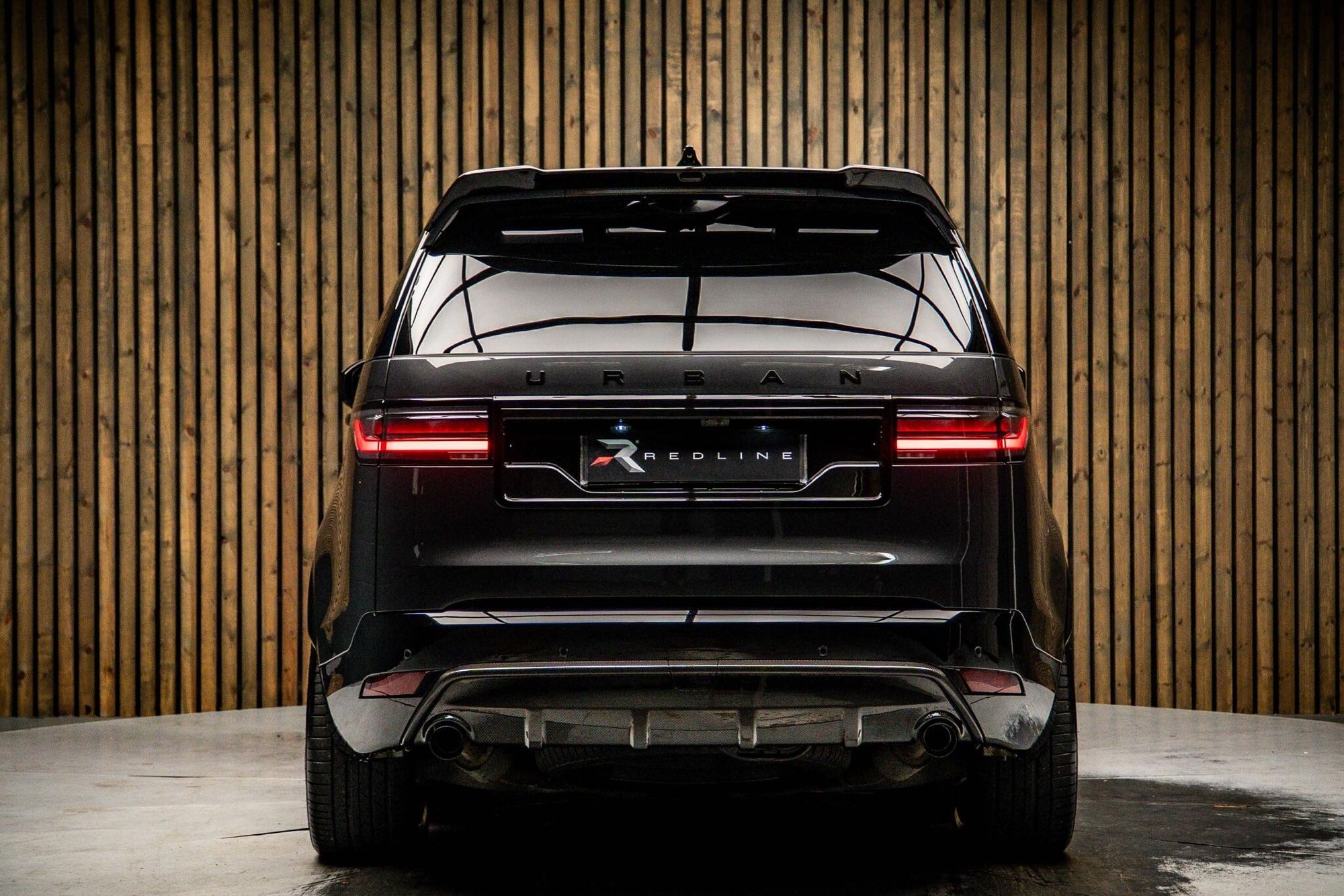 LAND ROVER DISCOVERY DIESEL SW 3.0 D300 Dynamic HSE 5dr Auto for sale UK - Slide 6