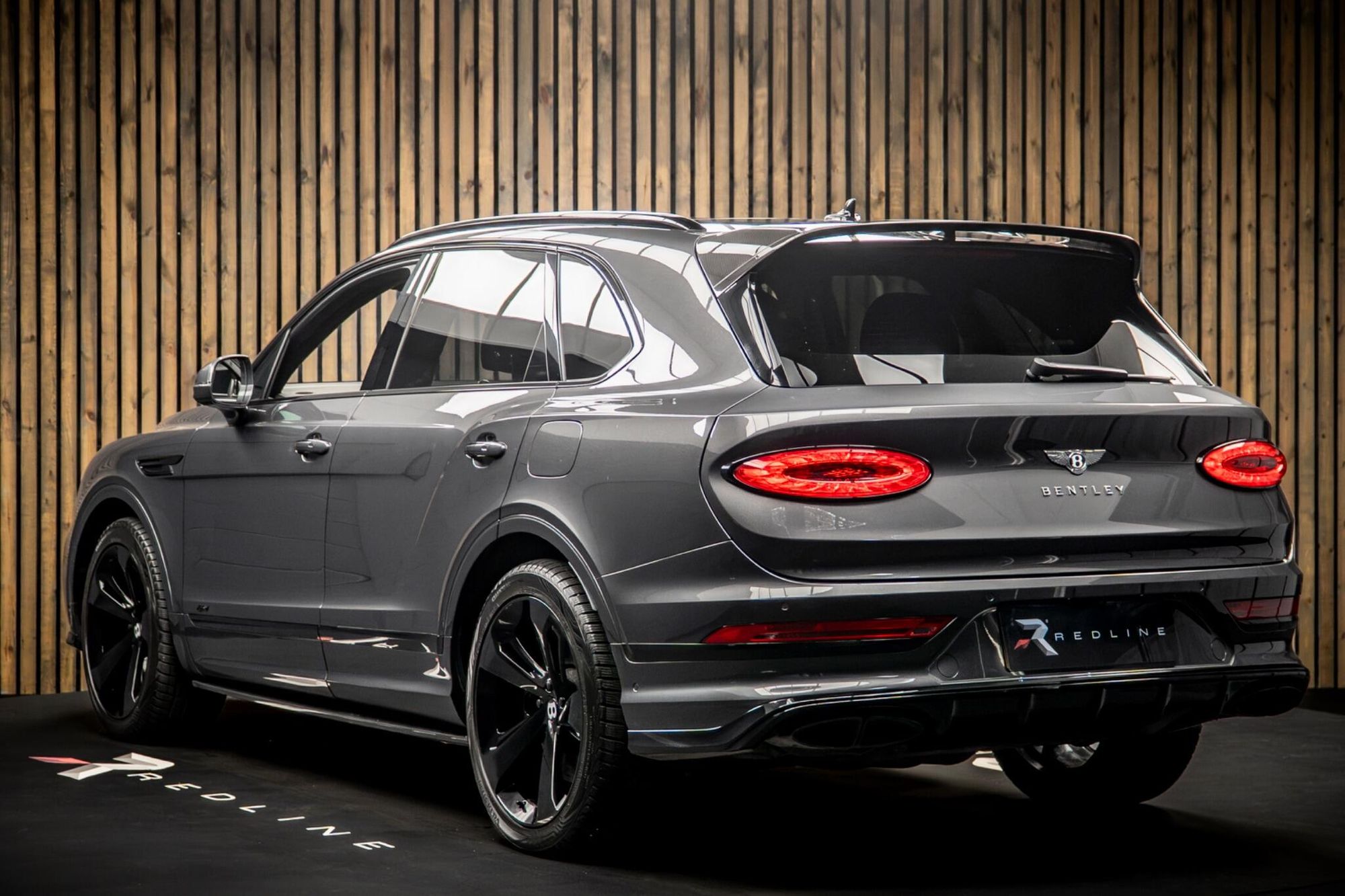 BENTLEY BENTAYGA ESTATE 3.0 V6 Hybrid 5dr Auto for sale UK - Slide 3
