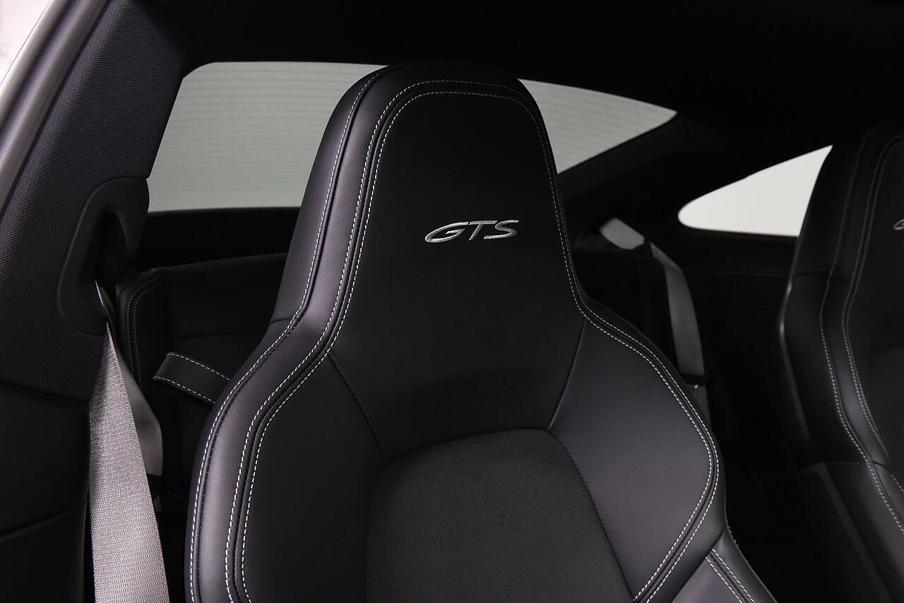 PORSCHE 911 [992] CARRERA COUPE GTS 2dr PDK for sale UK - Slide 9