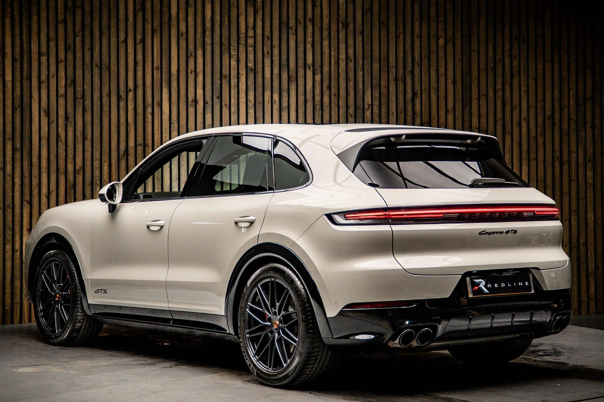 PORSCHE CAYENNE ESTATE GTS 5dr Tiptronic S for sale UK - Slide 3