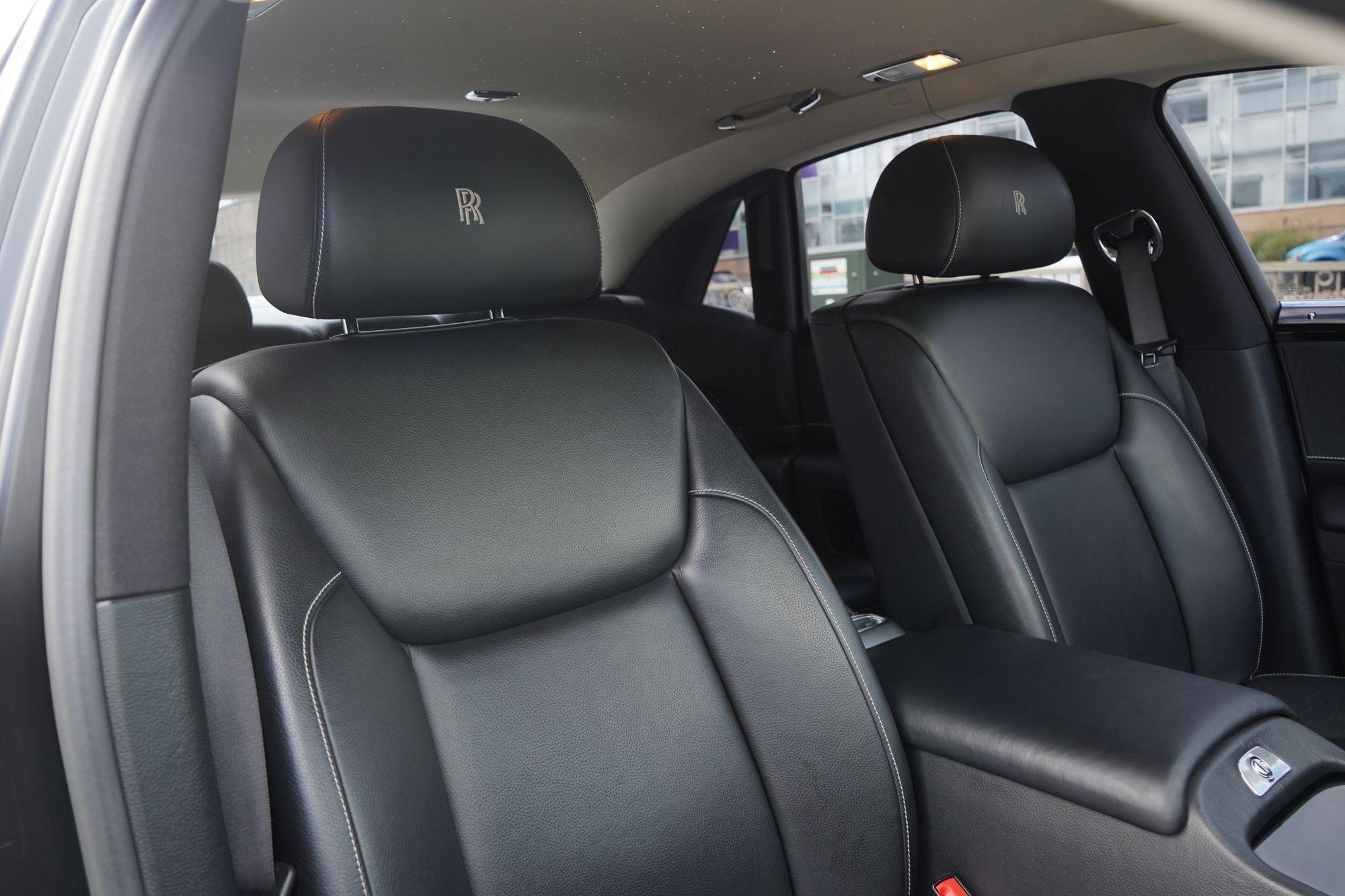 ROLLS-ROYCE GHOST SALOON II 4dr Auto for sale UK - Slide 3