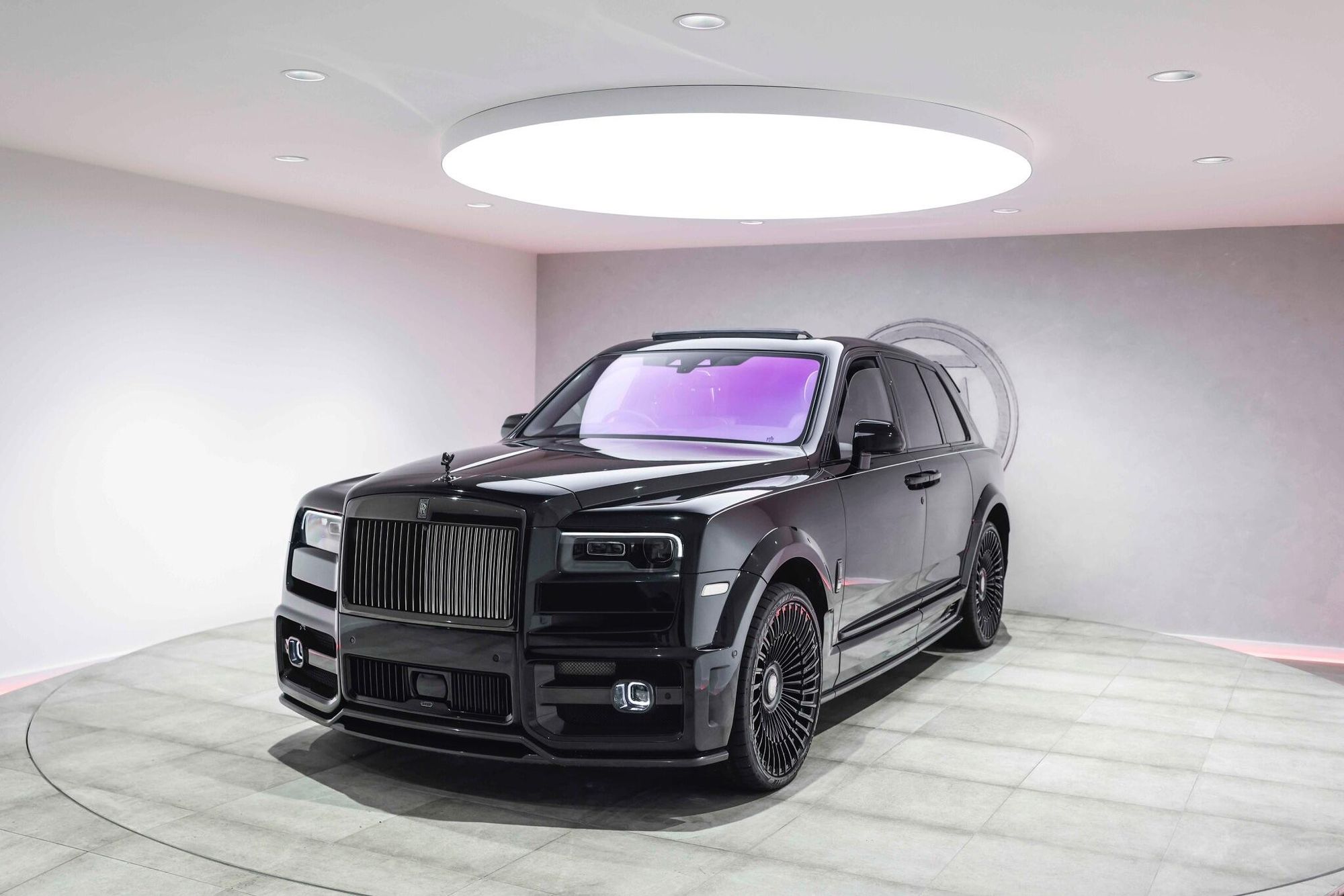 ROLLS-ROYCE CULLINAN ESTATE Black Badge 5dr Auto for sale UK - Slide 8