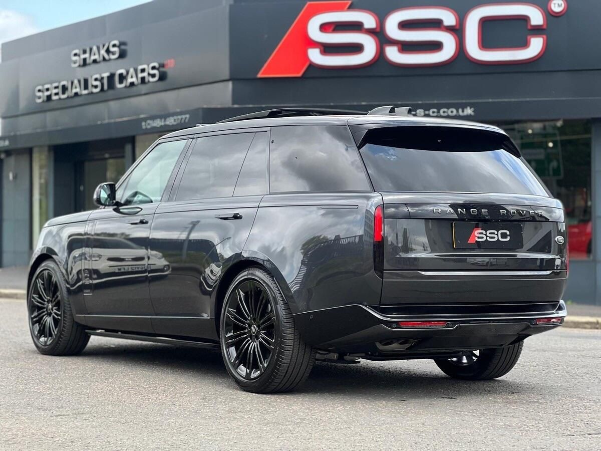 LAND ROVER RANGE ROVER DIESEL ESTATE 3.0 D350 Autobiography LWB 4dr Auto [7 Seat] for sale UK - Slide 2