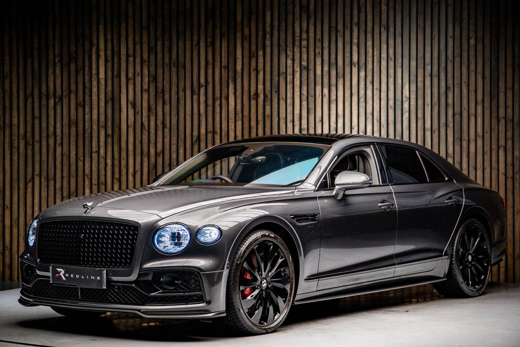 BENTLEY FLYING SPUR SALOON 4.0 V8 A 4dr Auto for sale UK - Slide 8