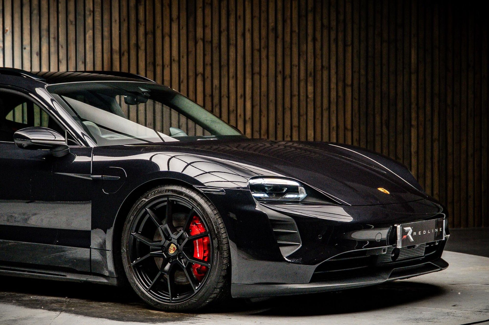 PORSCHE TAYCAN SPORT TURISMO 440kW GTS 93kWh 5dr Auto for sale UK - Slide 10