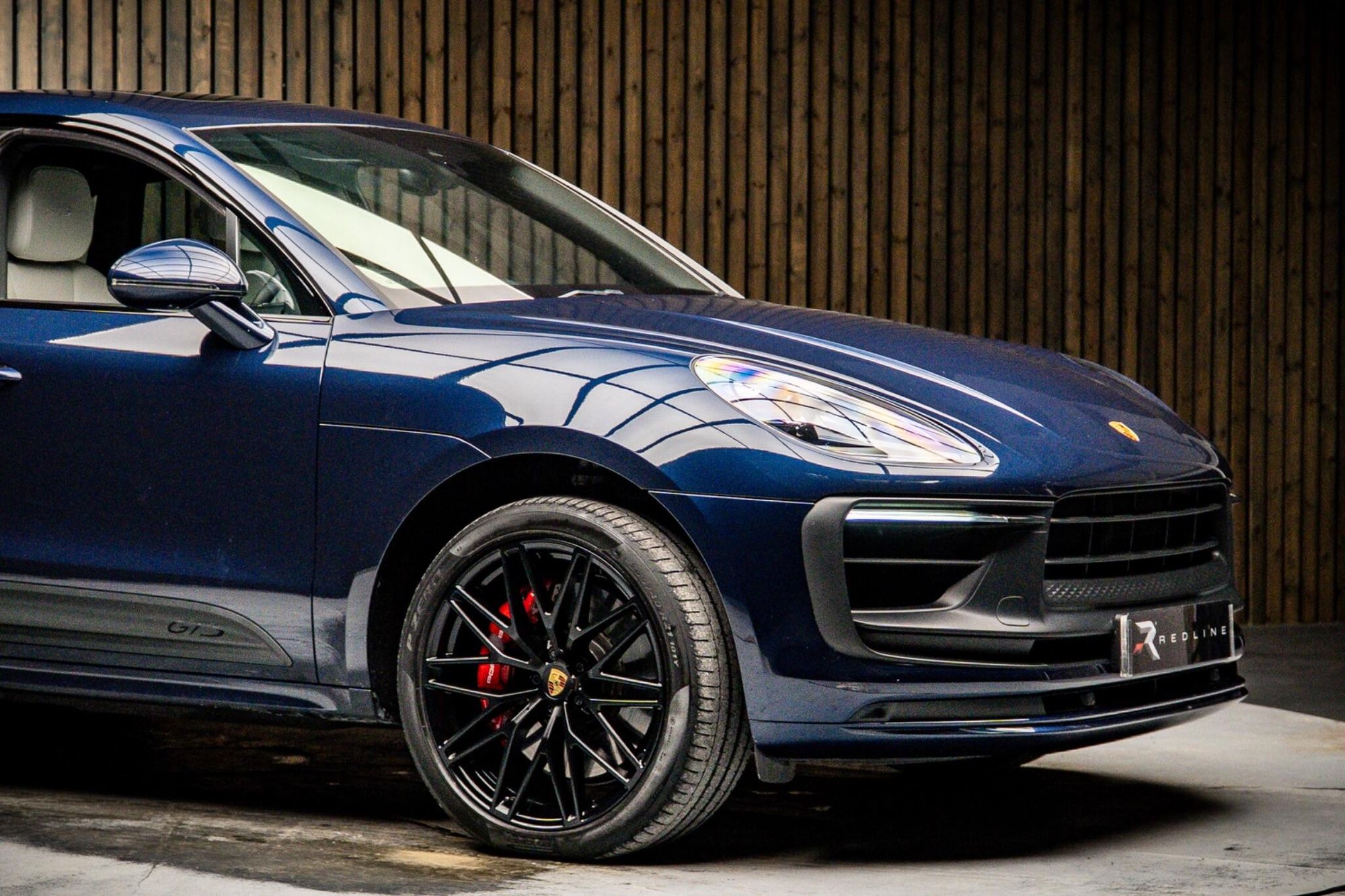 PORSCHE MACAN ESTATE GTS 5dr PDK for sale UK - Slide 10
