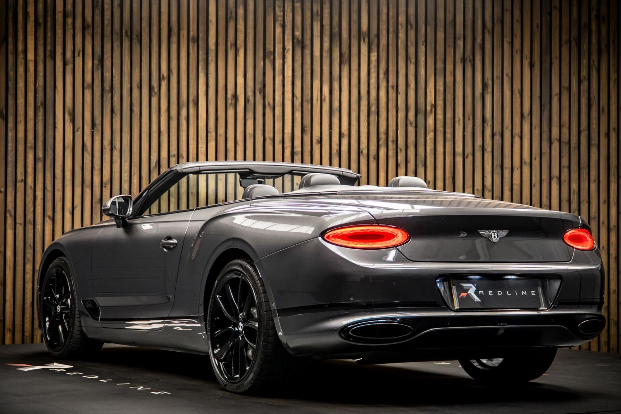 BENTLEY CONTINENTAL GTC CONVERTIBLE 6.0 W12 2dr Auto for sale UK - Slide 3