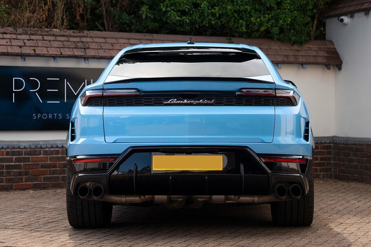 LAMBORGHINI URUS ESTATE 4.0T 25.9kWh Plug-in Hybrid FSI V8 5dr Auto for sale UK - Slide 5