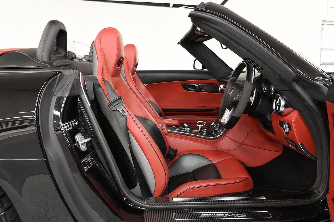 MERCEDES-BENZ SLS AMG ROADSTER SLS 63 2dr Auto for sale UK - Slide 6