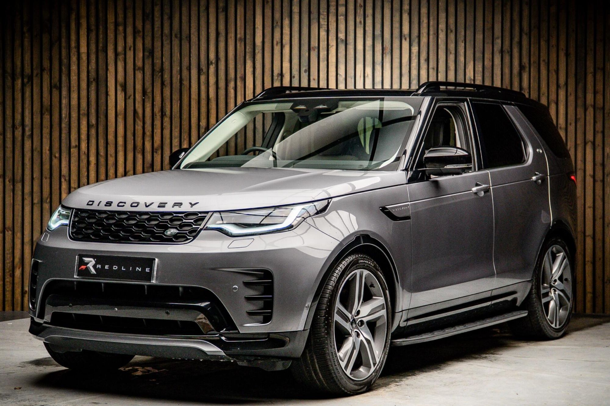 LAND ROVER DISCOVERY DIESEL SW 3.0 D350 Dynamic HSE 5dr Auto for sale UK - Slide 8