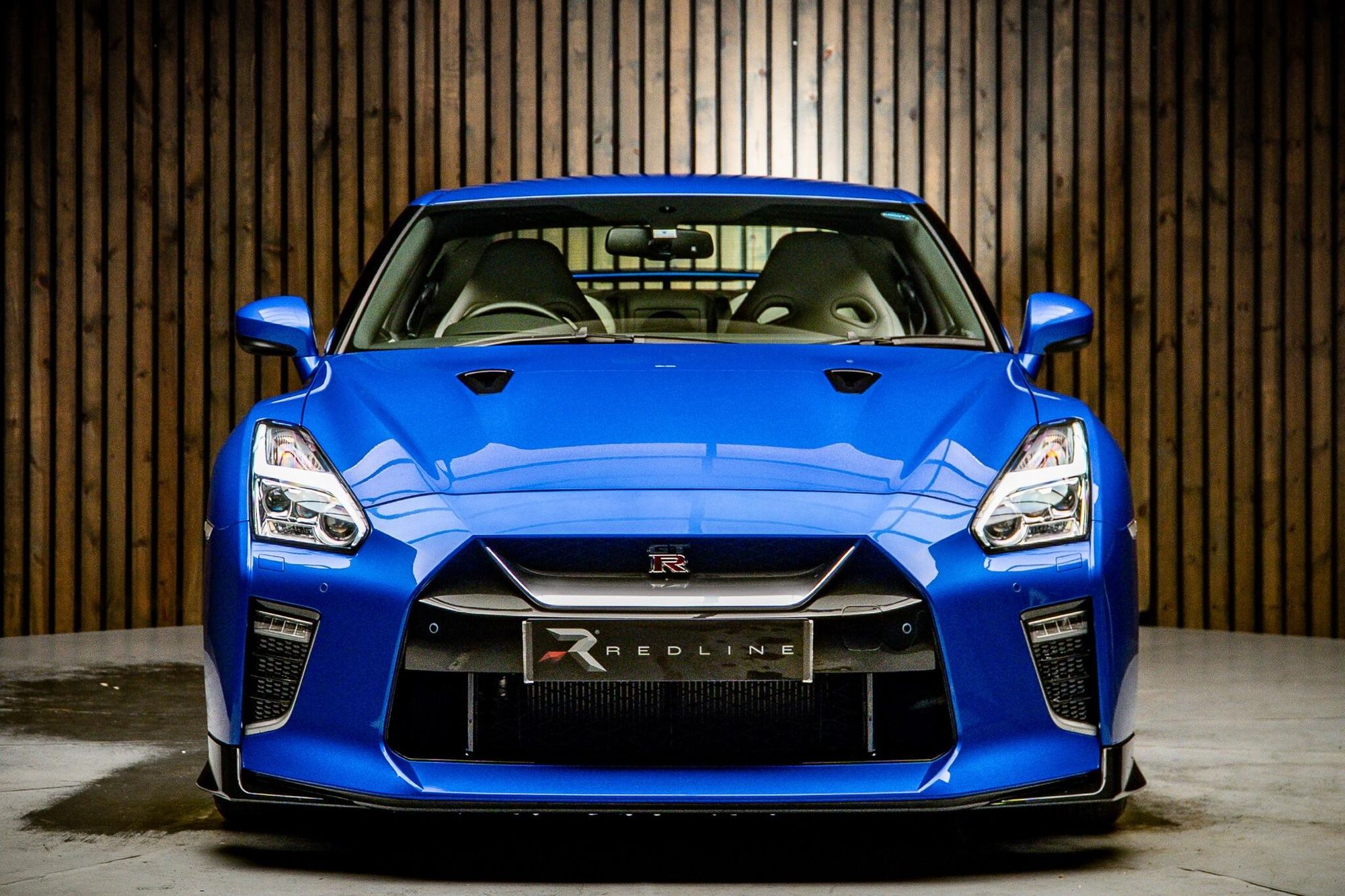 NISSAN GT-R COUPE 3.8 Prestige 2dr Auto for sale UK - Slide 5
