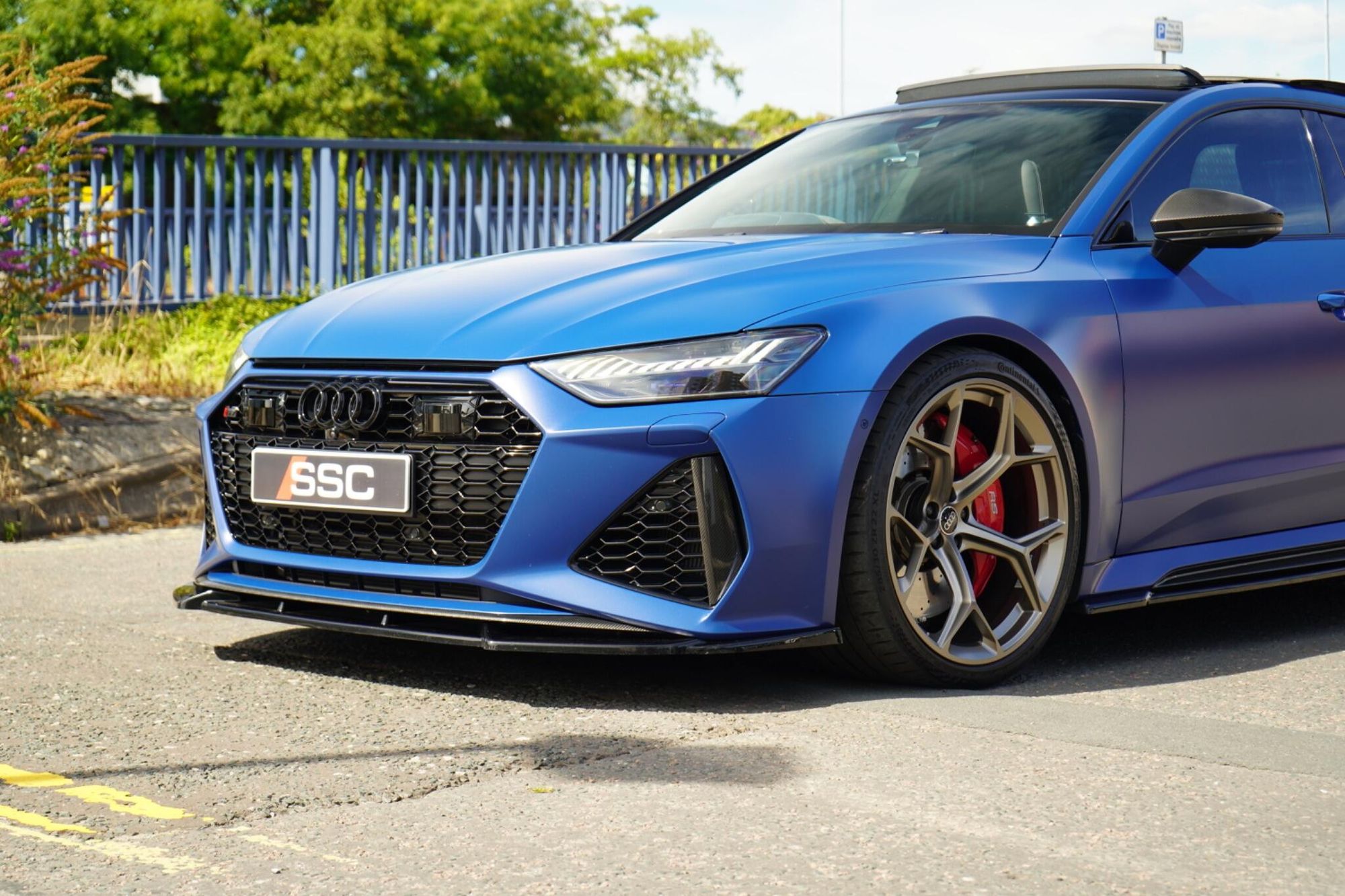 Audi RS Q8 Suv TFSI 640 Performance Carbon Vorsprung Quattro Tiptronic 5 Door Auto for sale UK - Slide 9