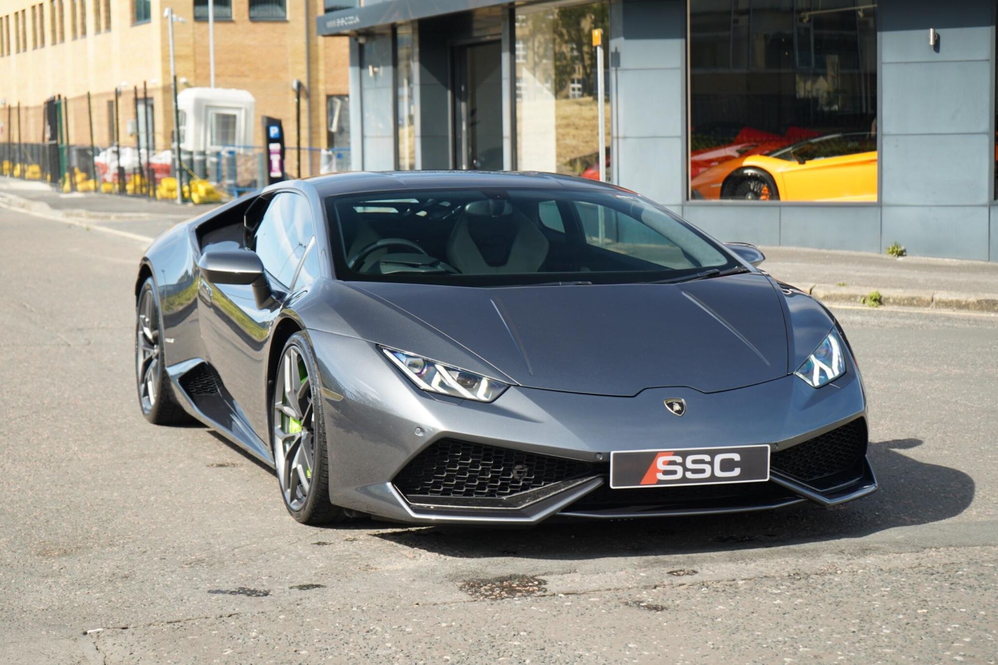 LAMBORGHINI HURACAN COUPE LP 610-4 2dr LDF for sale UK - Slide 6