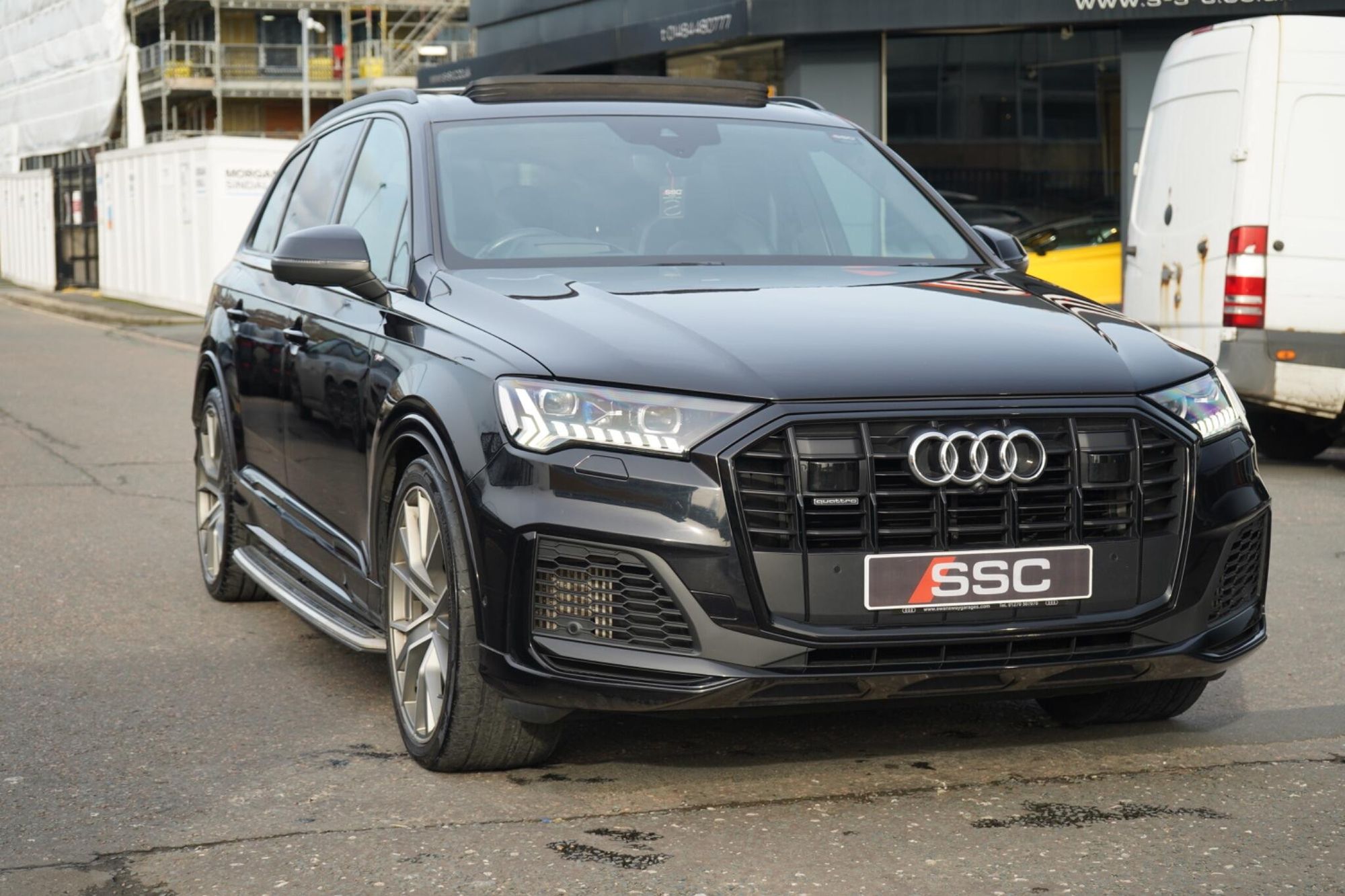 AUDI Q7 ESTATE 55 TFSI Quattro Vorsprung 5dr Tiptronic for sale UK - Slide 6