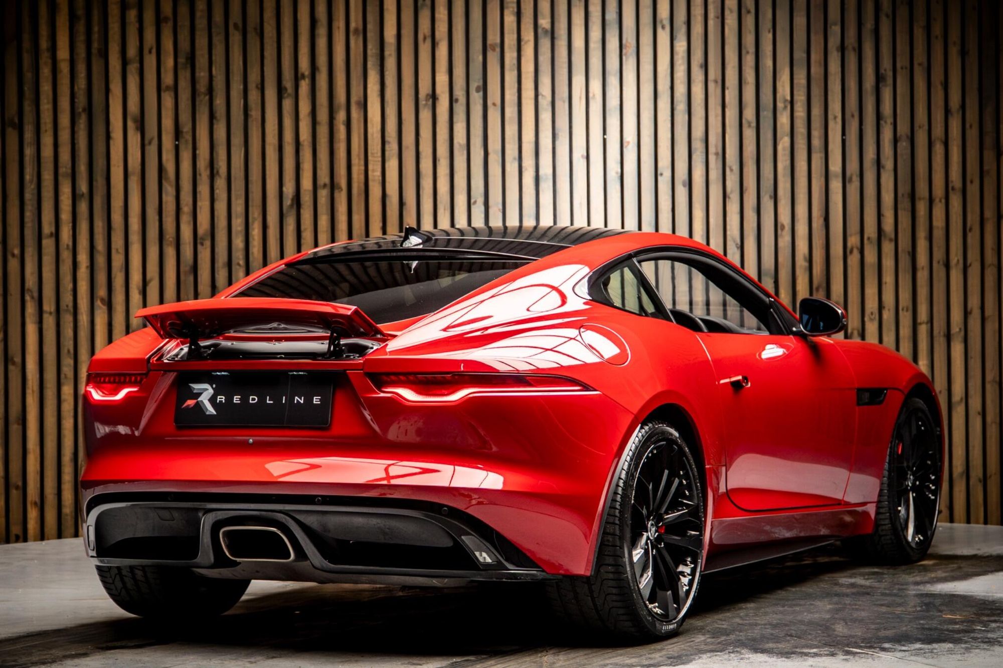 JAGUAR F-TYPE COUPE 2.0 P300 R-Dynamic Plus 2dr Auto for sale UK - Slide 4