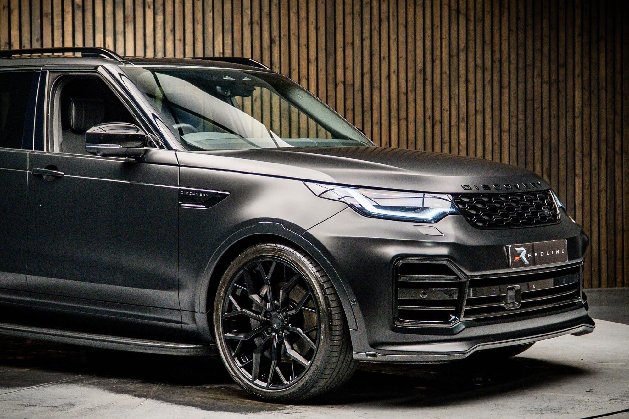 LAND ROVER DISCOVERY DIESEL SW 3.0 D350 Dynamic HSE 5dr Auto for sale UK - Slide 10