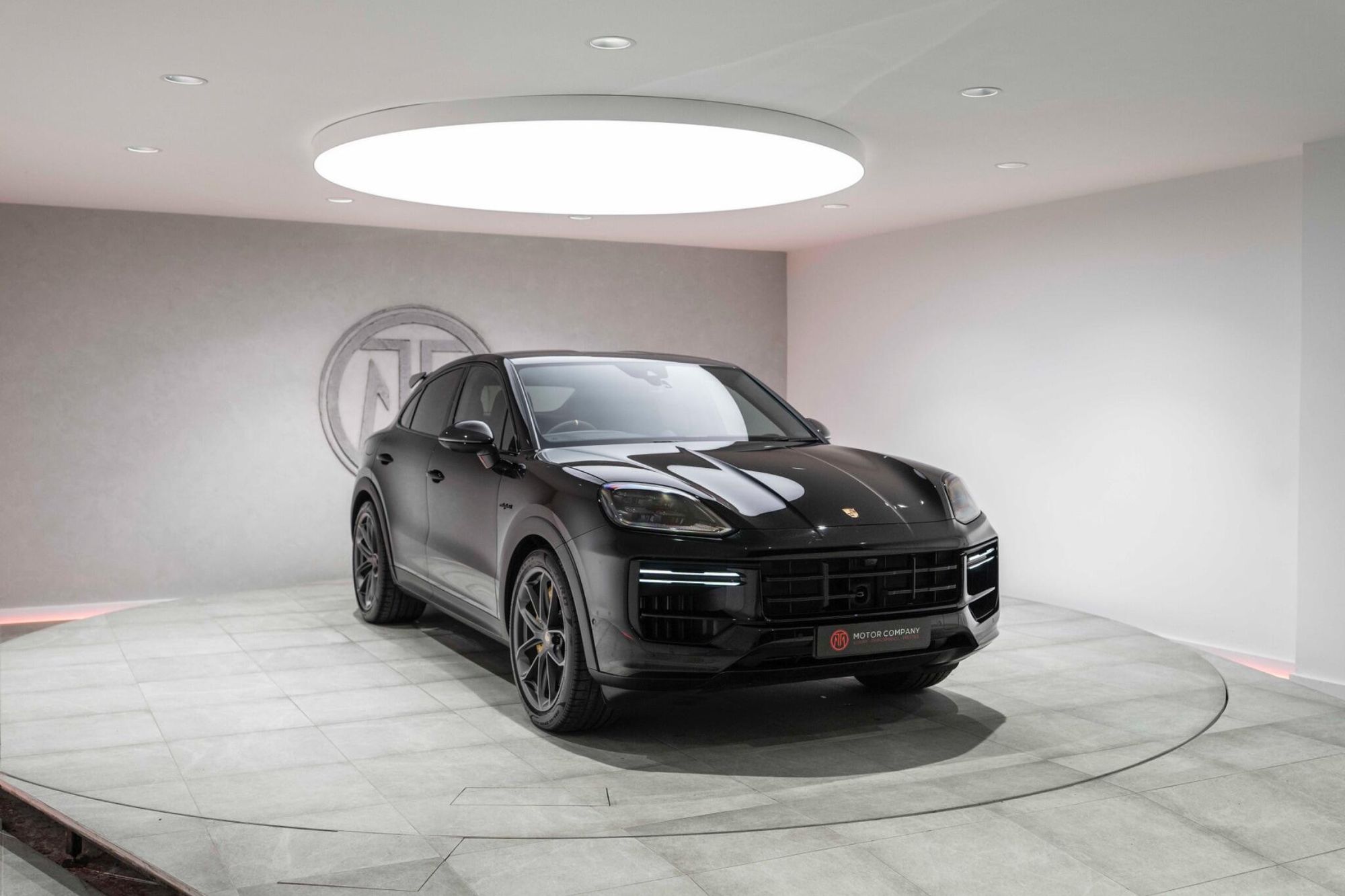 PORSCHE CAYENNE COUPE Turbo E-Hybrid 5dr Tiptronic S for sale UK - Slide 5