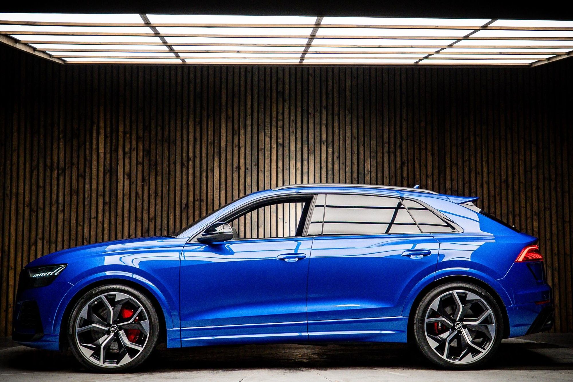 AUDI Q8 ESTATE SQ8 TFSI Quattro Vorsprung 5dr Tiptronic for sale UK - Slide 7