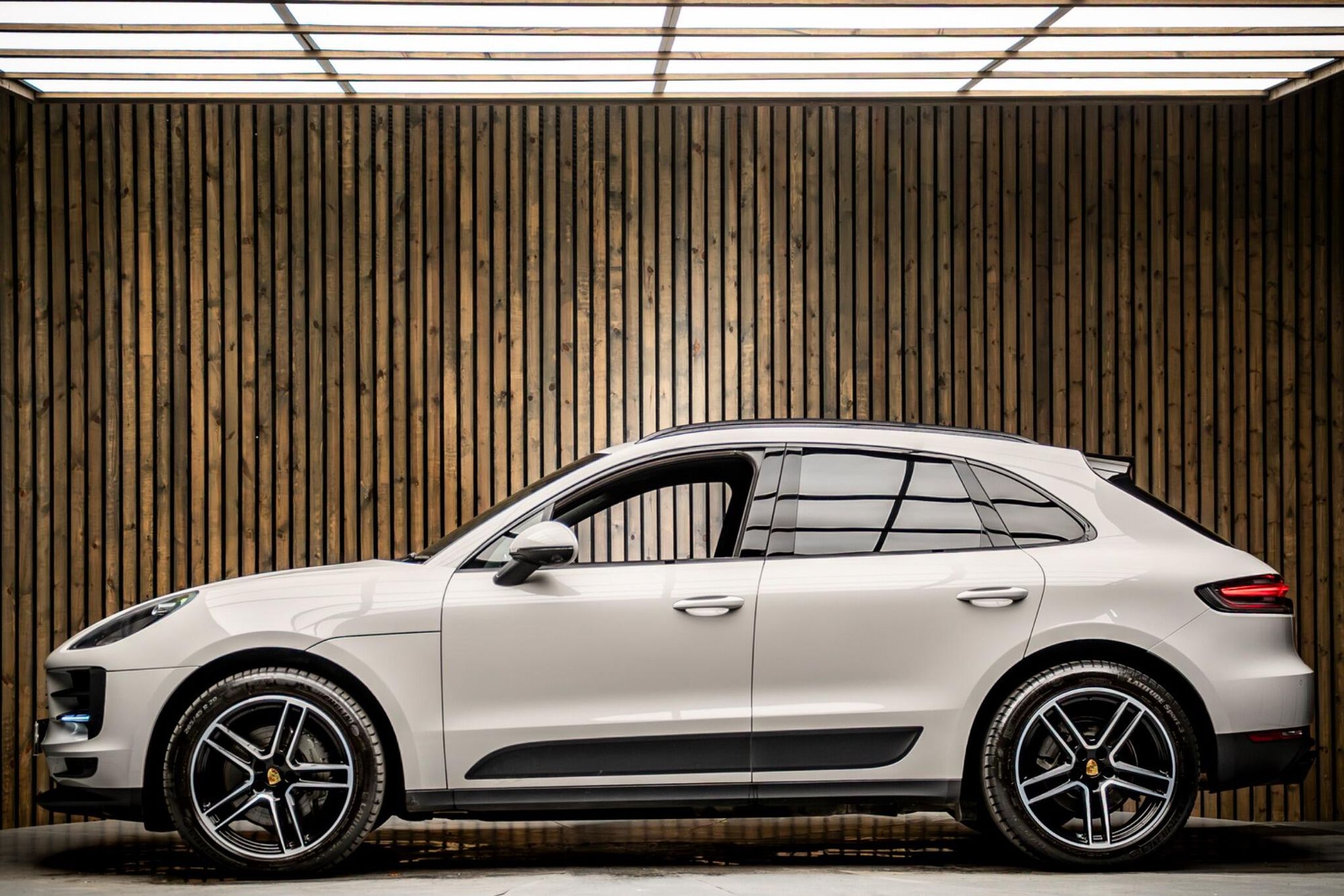 PORSCHE MACAN ESTATE S 5dr PDK for sale UK - Slide 7
