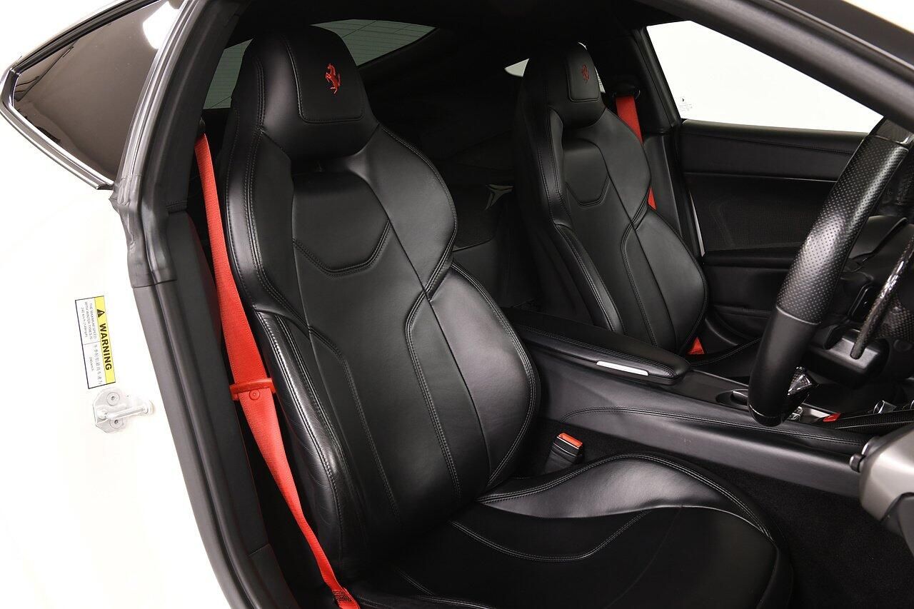 FERRARI F12 BERLINETTA COUPE 2dr Auto [HELE] for sale UK - Slide 8