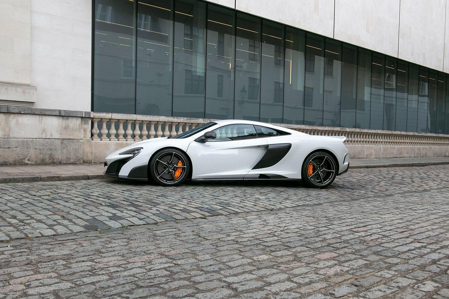 MCLAREN 675LT COUPE SPECIAL EDITION V8 2dr SSG Auto for sale UK - Slide 10