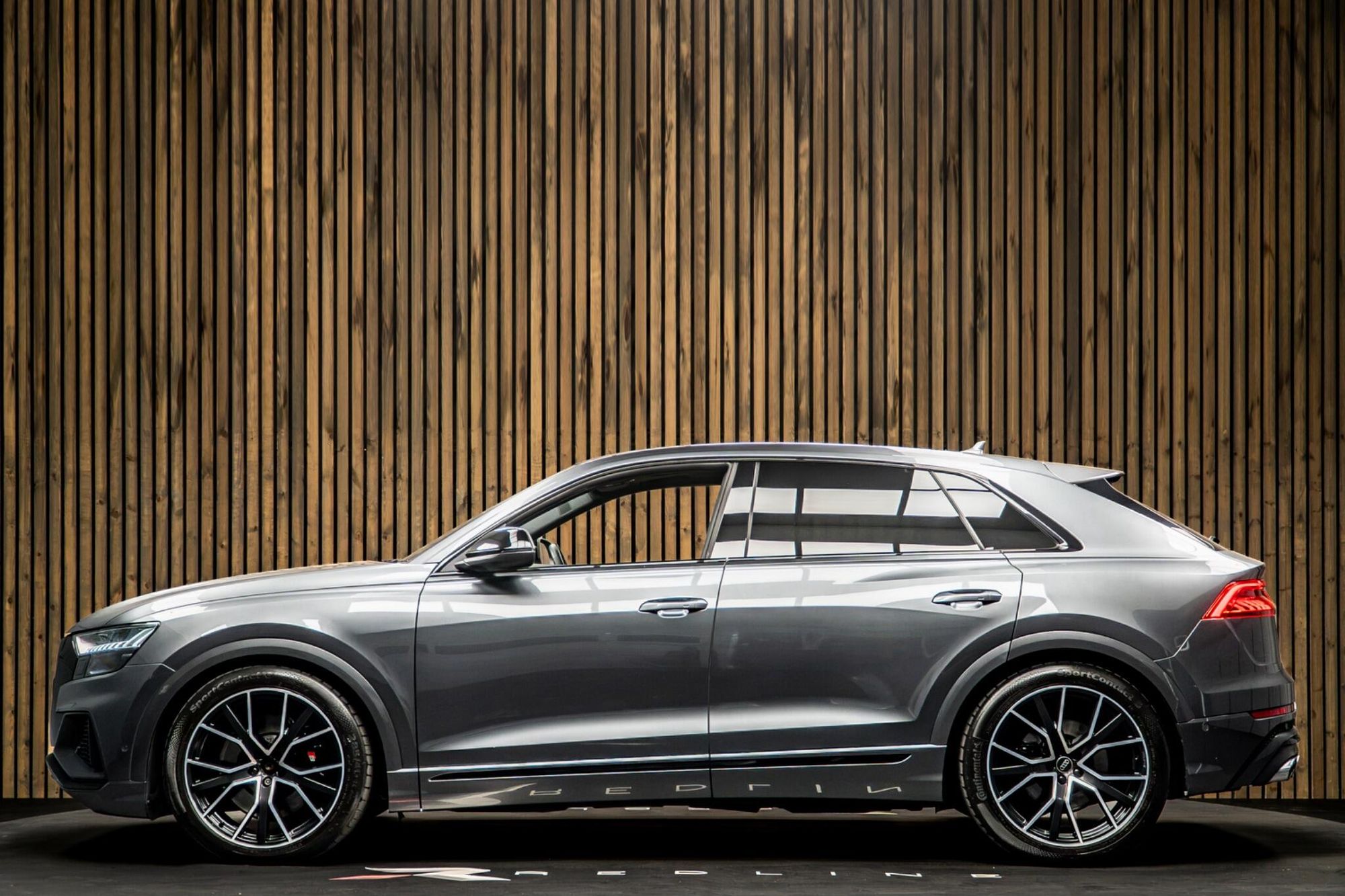 AUDI Q8 ESTATE SQ8 TFSI Quattro Vorsprung 5dr Tiptronic for sale UK - Slide 7