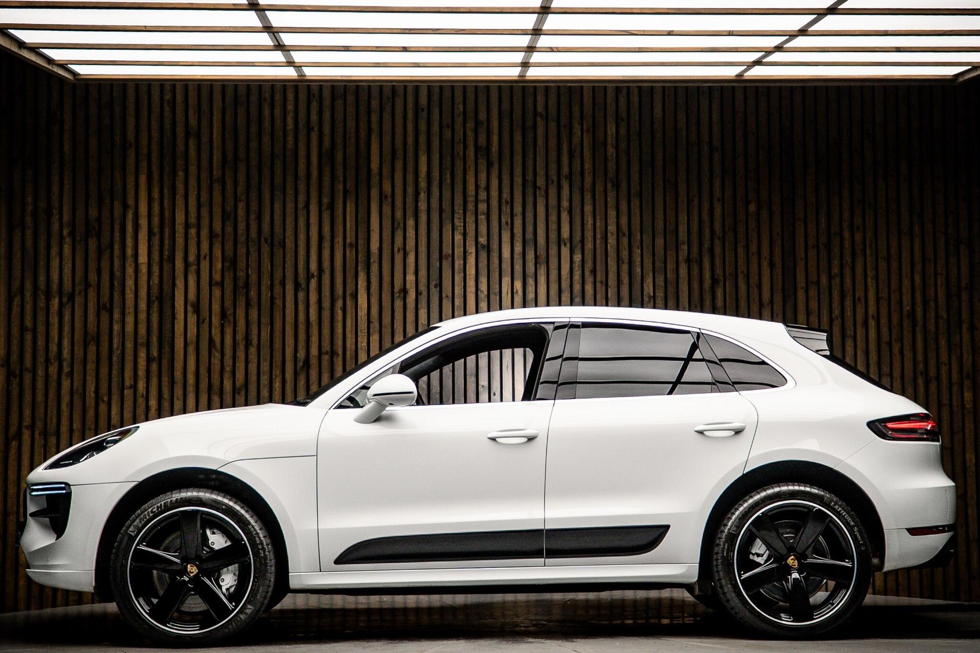 PORSCHE MACAN ESTATE Turbo 5dr PDK for sale UK - Slide 7