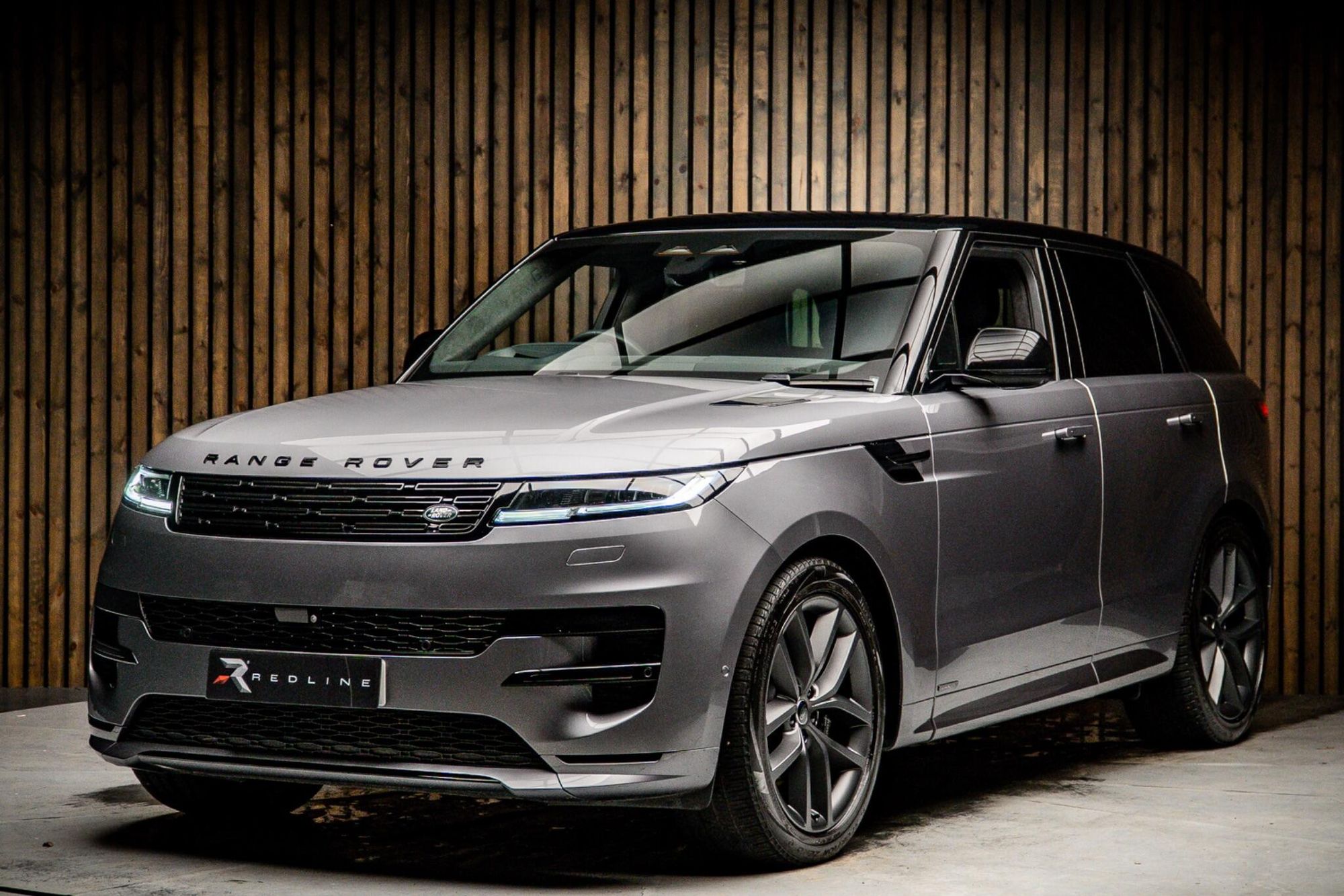 LAND ROVER RANGE ROVER SPORT ESTATE 3.0 P400 Autobiography 5dr Auto for sale UK - Slide 8