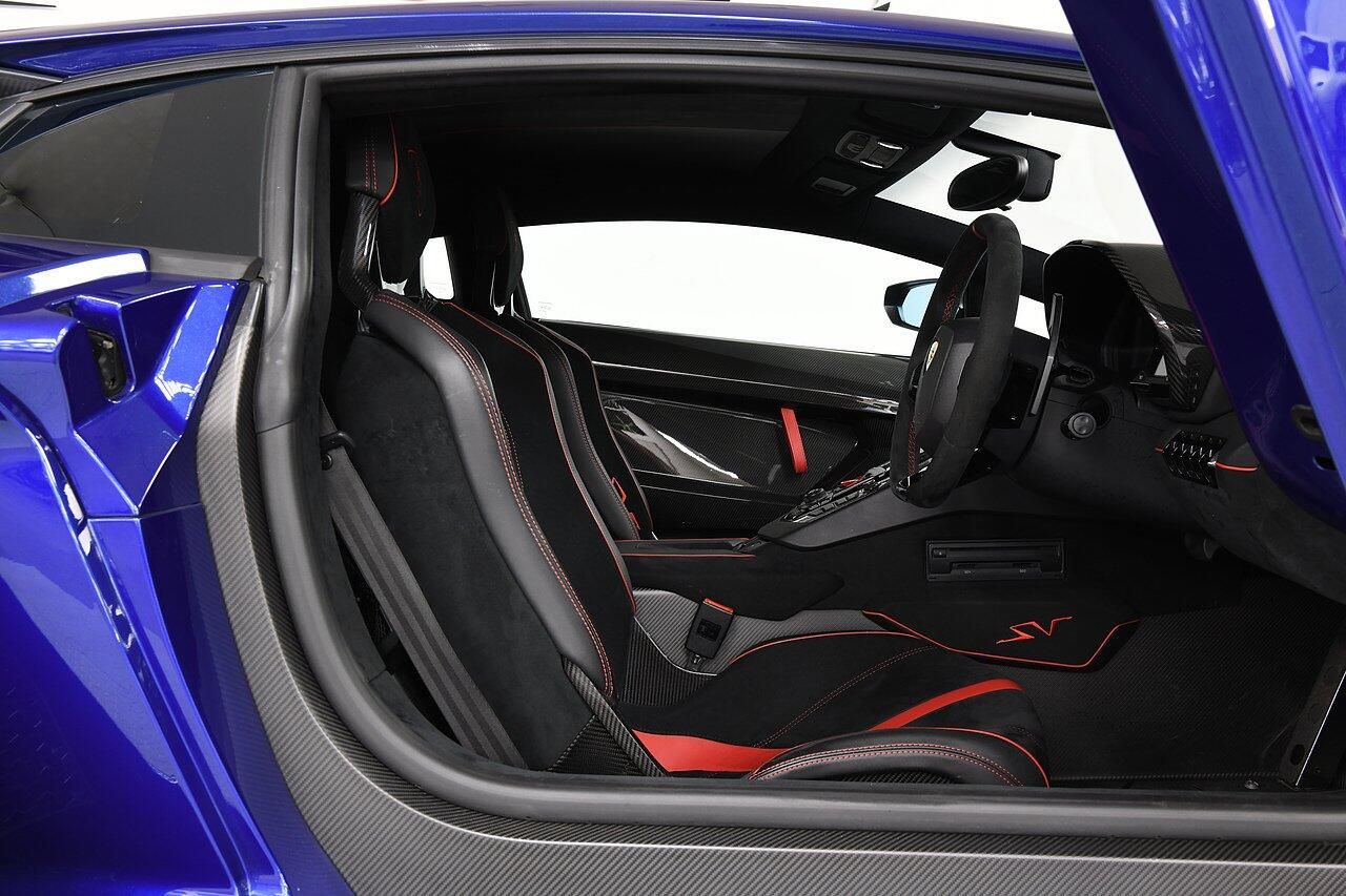LAMBORGHINI AVENTADOR COUPE LP 750-4 Superveloce 2dr ISR for sale UK - Slide 6