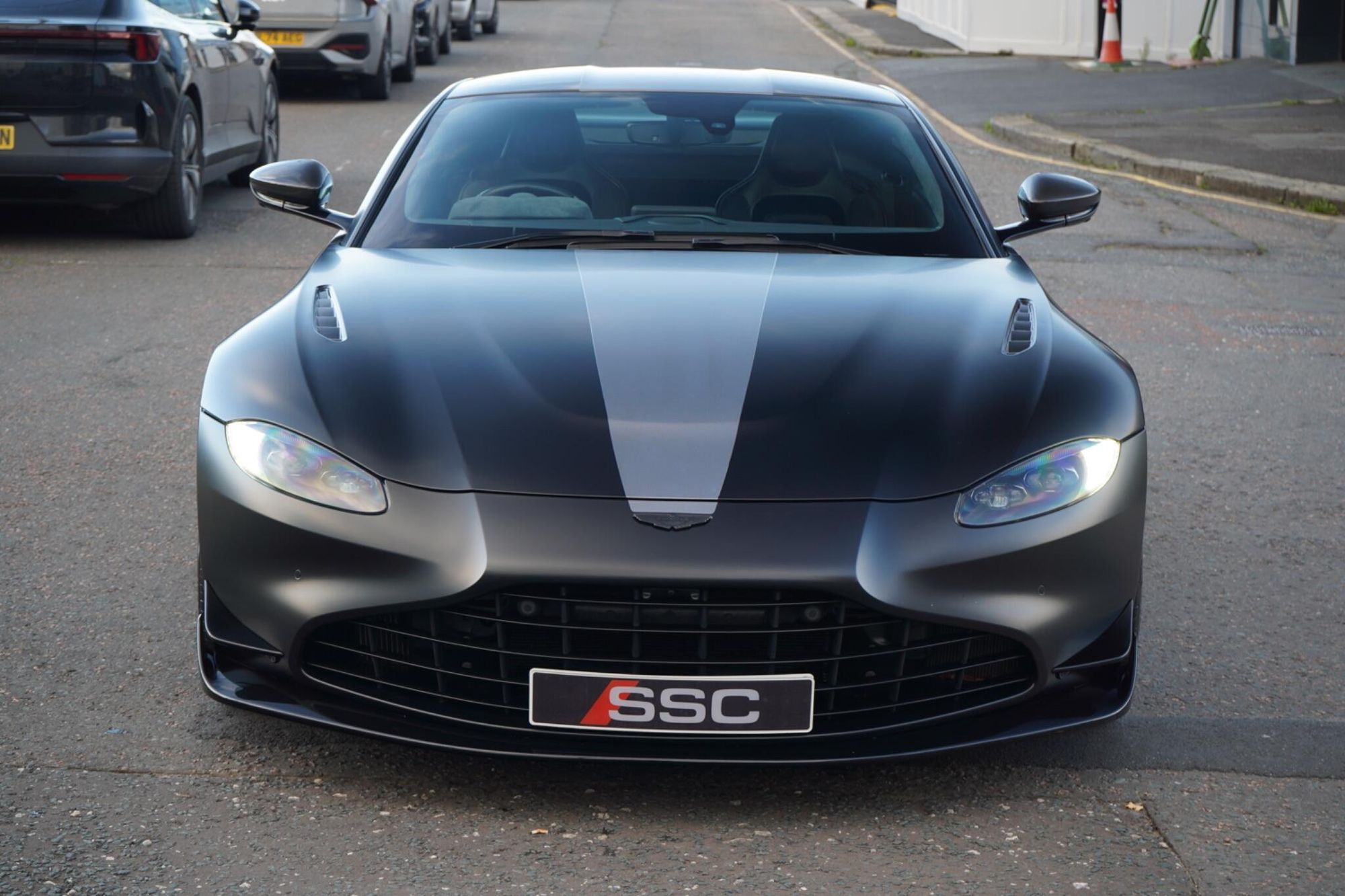 ASTON MARTIN VANTAGE V8 COUPE SPECIAL EDITIONS F1 Edition 2dr ZF 8 Speed Auto for sale UK - Slide 6