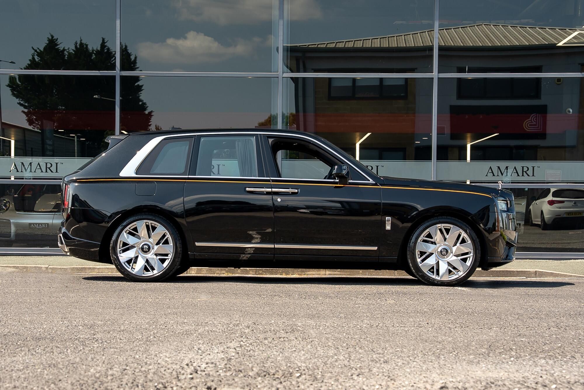 Rolls-Royce Cullinan Suv 6.75 II 5 Door Auto for sale UK - Slide 2
