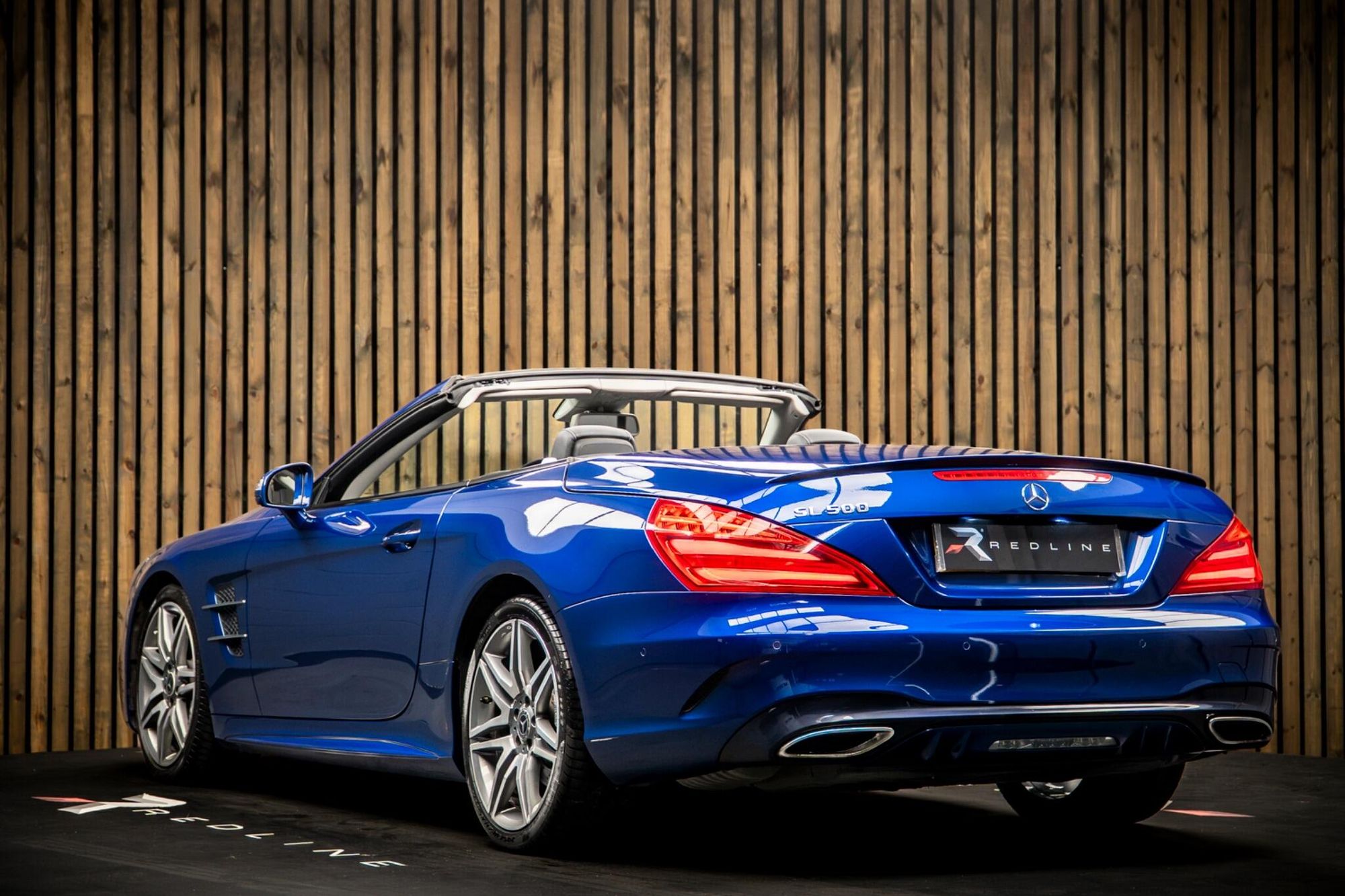 MERCEDES-BENZ SL CLASS CONVERTIBLE SL 500 AMG Line Premium 2dr 9G-Tronic for sale UK - Slide 3