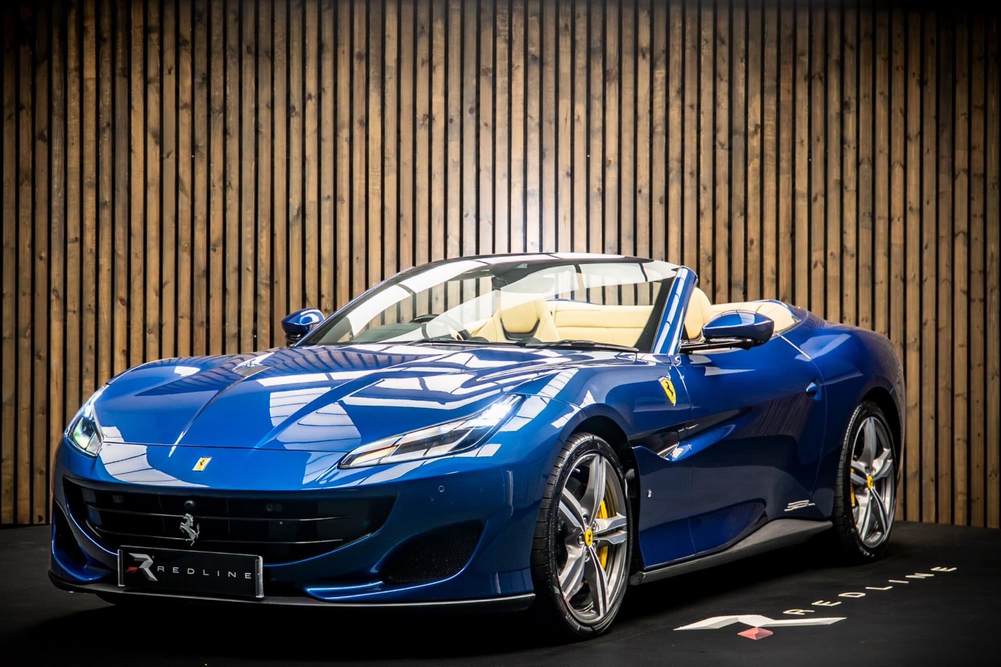 FERRARI PORTOFINO CONVERTIBLE GT 2dr Auto for sale UK - Slide 8