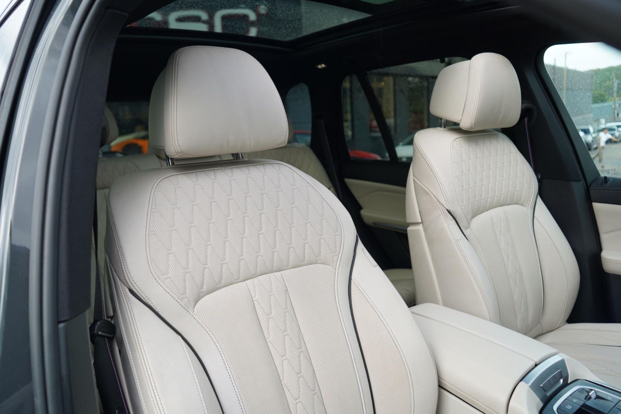 BMW X5 DIESEL ESTATE xDrive40d MHT M Sport 5dr Auto for sale UK - Slide 3