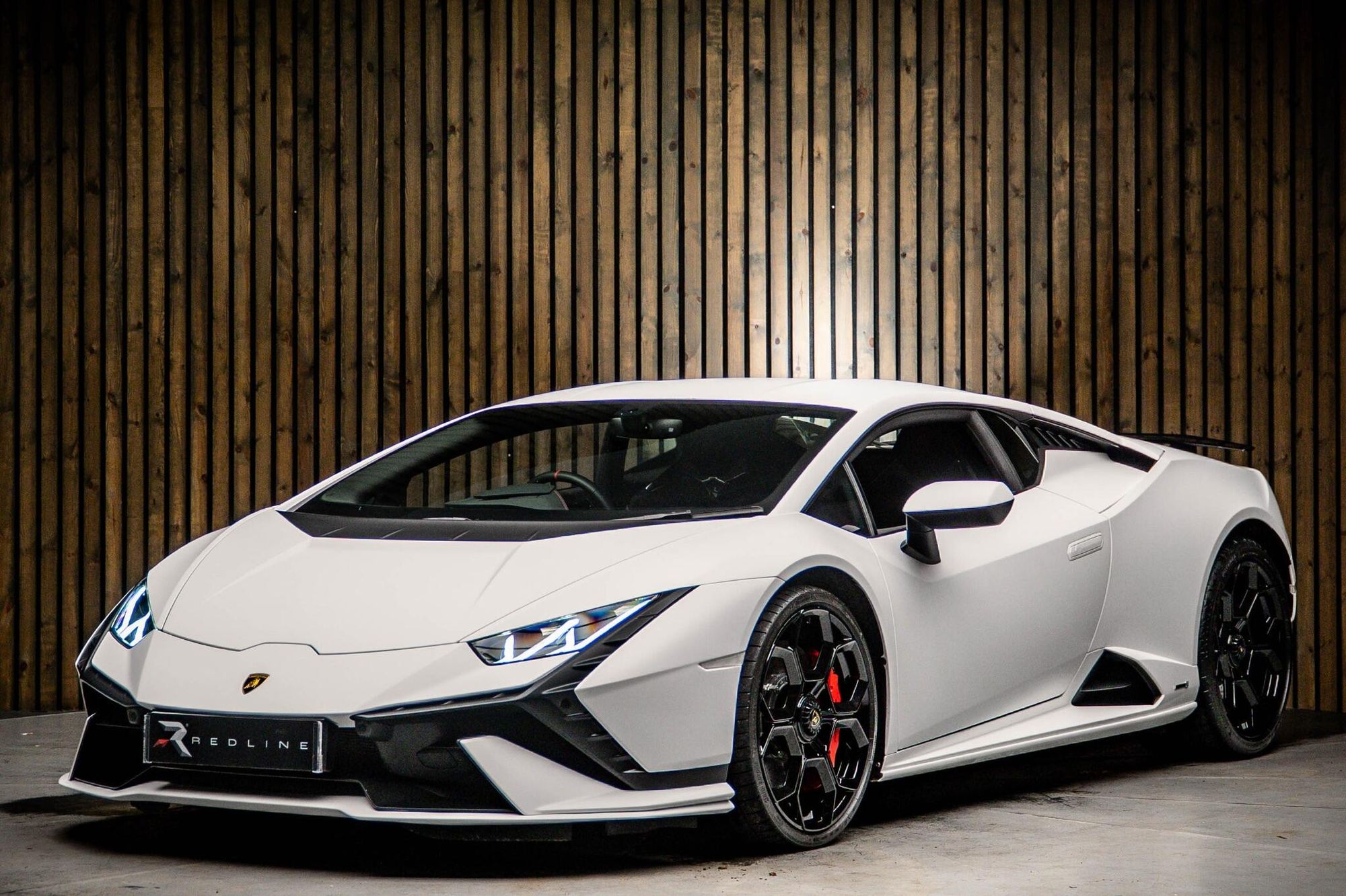 LAMBORGHINI HURACAN EVO COUPE 5.2 V10 640 Tecnica 2dr Auto for sale UK - Slide 8