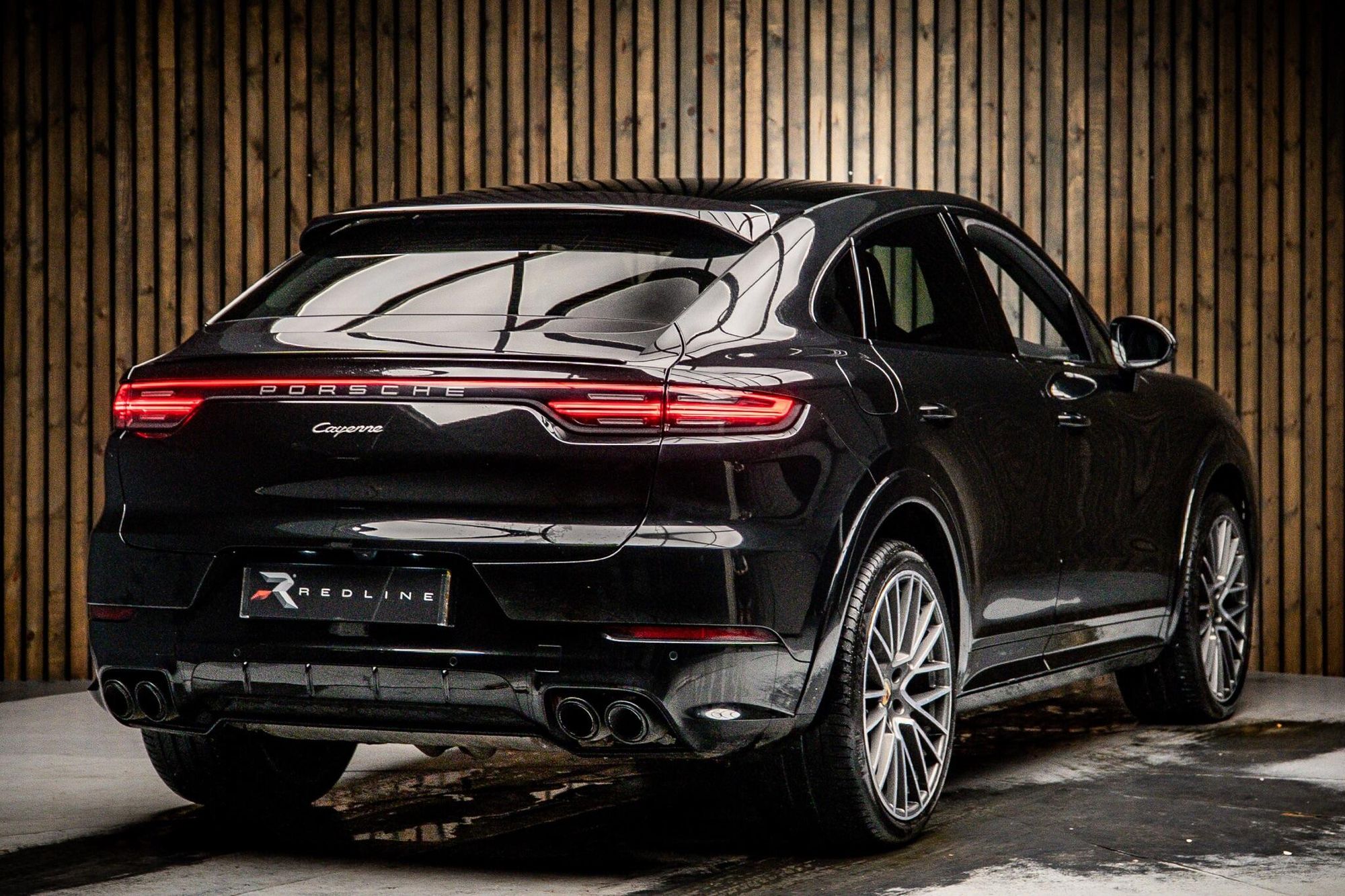 PORSCHE CAYENNE COUPE SPECIAL EDITIONS E-Hybrid Platinum Edition 5dr Tiptronic S for sale UK - Slide 4