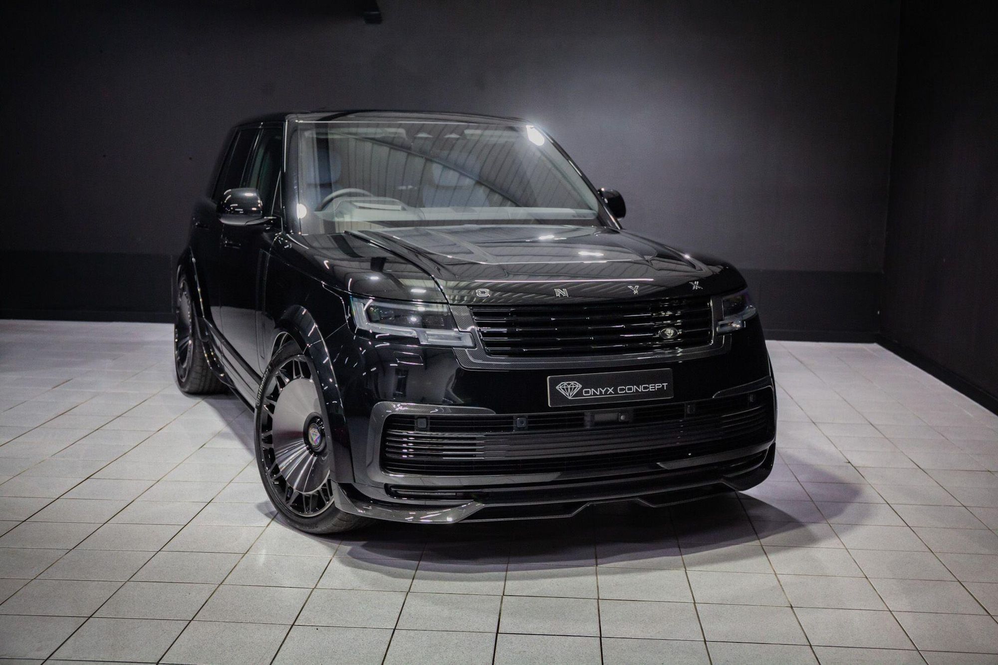 LAND ROVER RANGE ROVER SPORT ESTATE 4.4 P530 V8 Autobiography 5dr Auto for sale UK - Slide 8