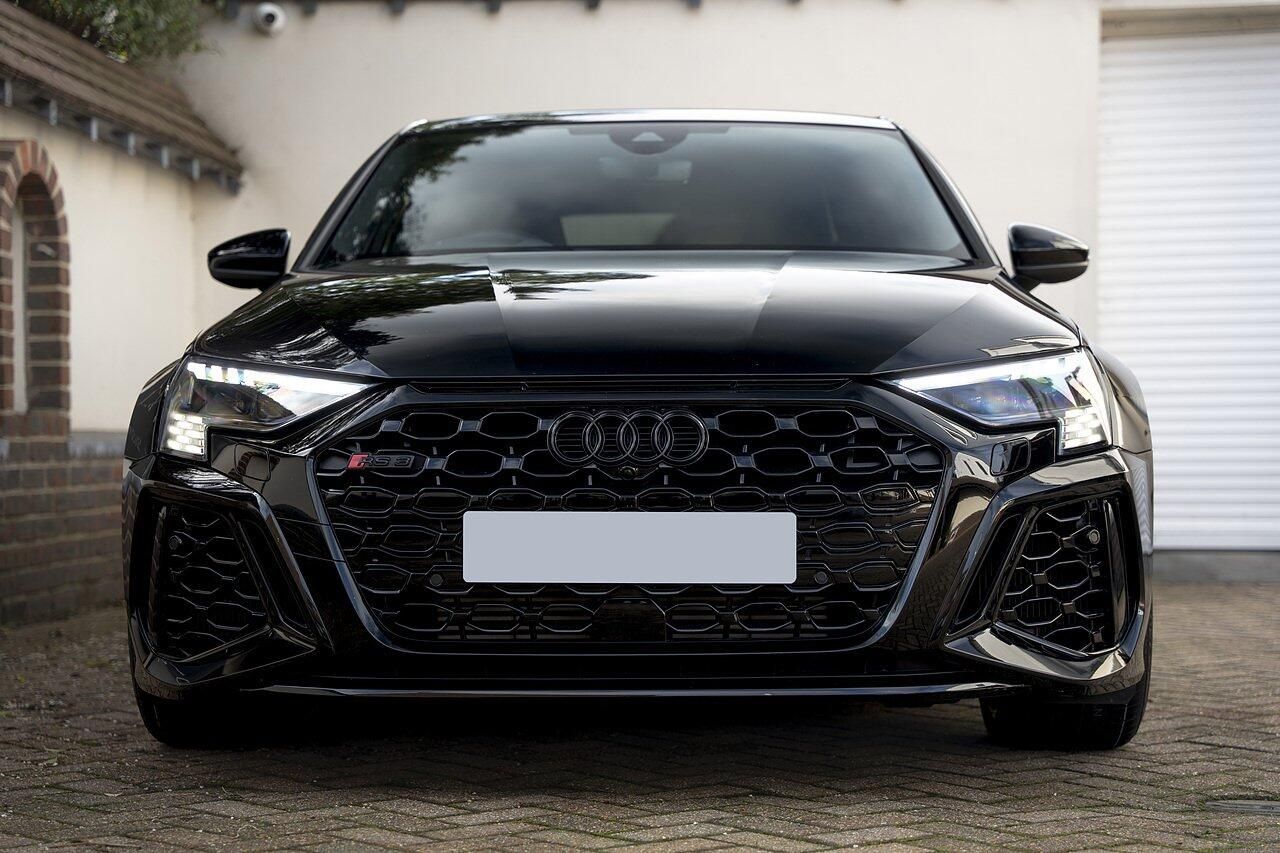 AUDI RS3 RS 3 SPORTBACK RS 3 TFSI Quattro Vorsprung 5dr S Tronic for sale UK - Slide 2
