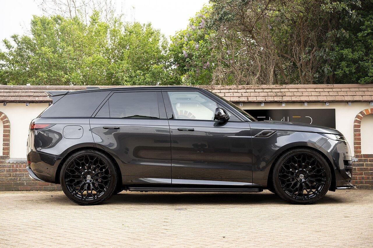 LAND ROVER RANGE ROVER SPORT ESTATE 3.0 P400 Autobiography 5dr Auto for sale UK - Slide 3