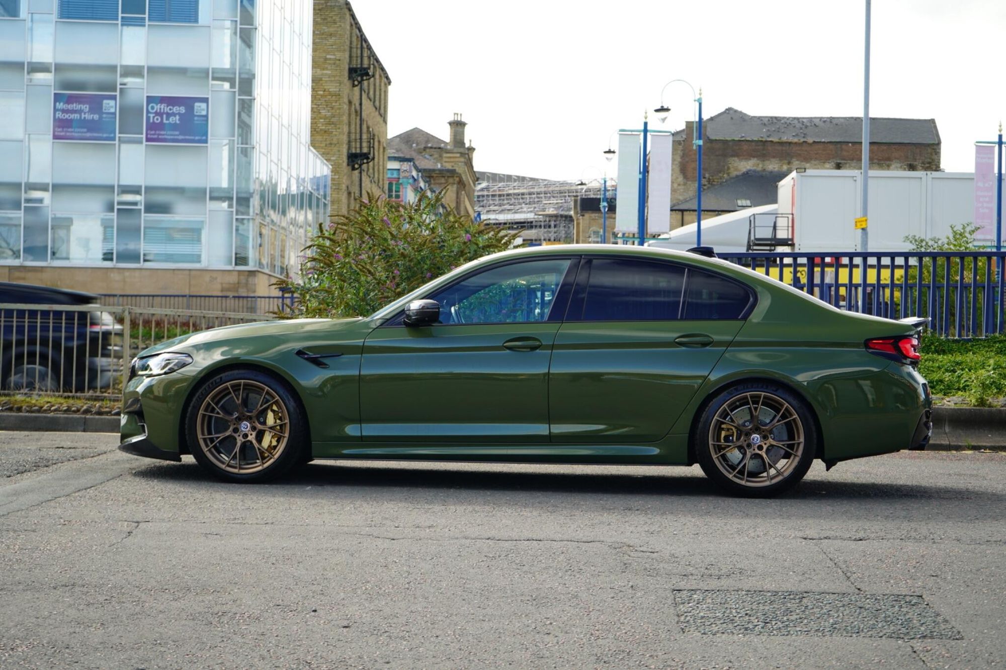 BMW M5 SALOON M5 Competition 4dr DCT for sale UK - Slide 9