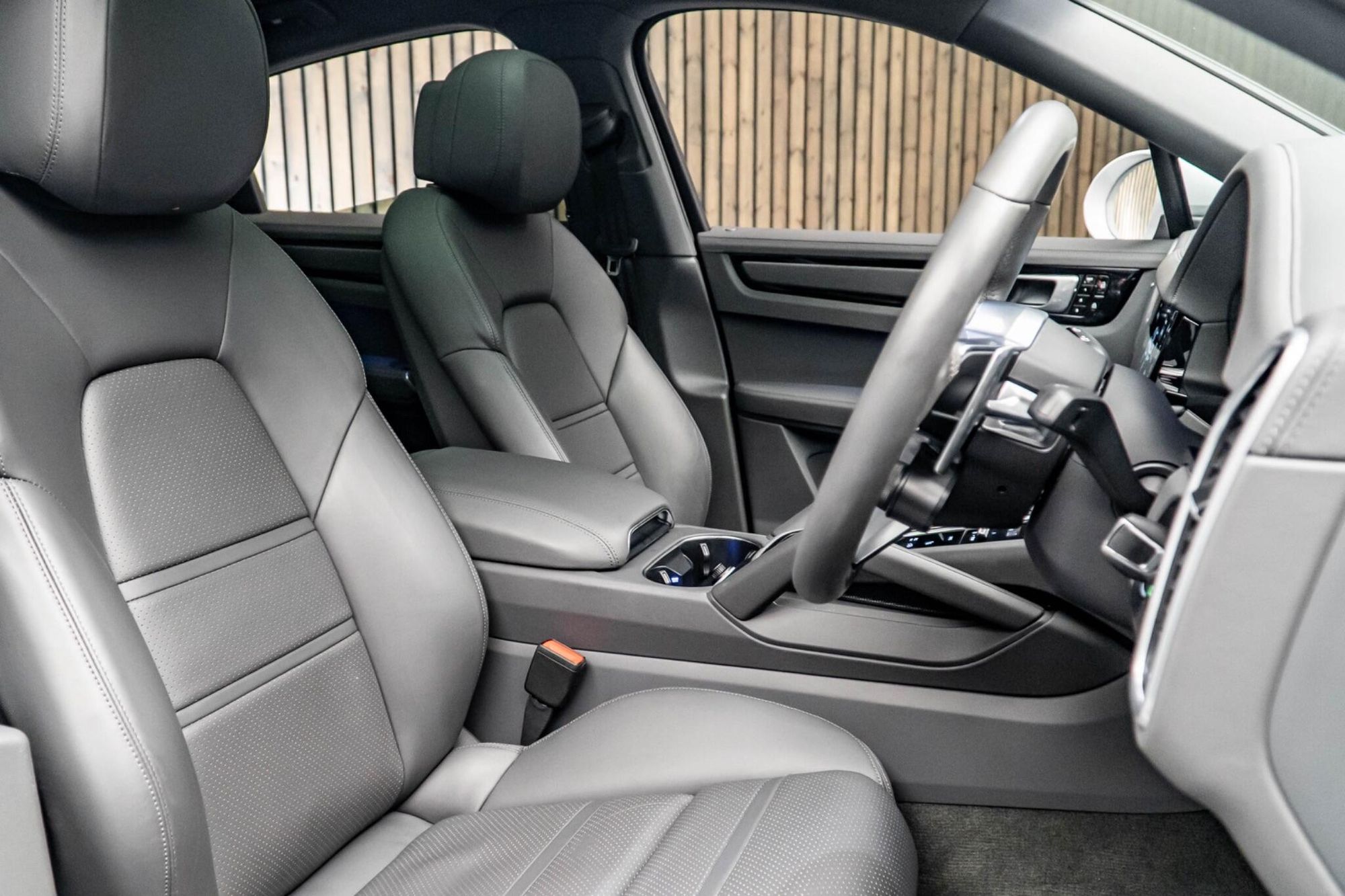 PORSCHE CAYENNE COUPE 5dr Tiptronic S for sale UK - Slide 2