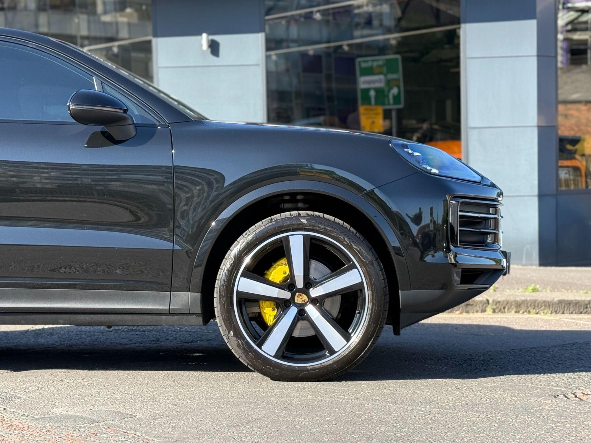 Porsche Cayenne Coupe 3.0 V6 Black Edition 353 Tiptronic S 5 Door Auto for sale UK - Slide 10