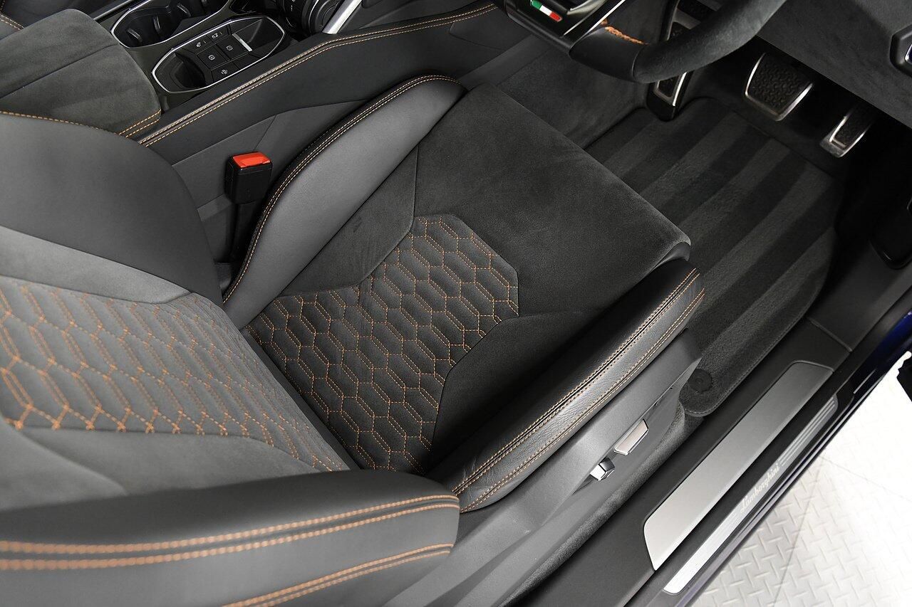 LAMBORGHINI URUS ESTATE 4.0T FSI V8 5dr Auto for sale UK - Slide 10