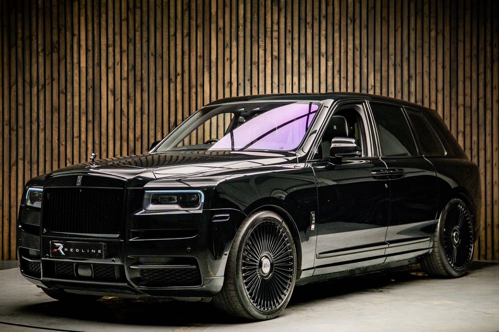 ROLLS-ROYCE CULLINAN ESTATE 5dr Auto for sale UK - Slide 8