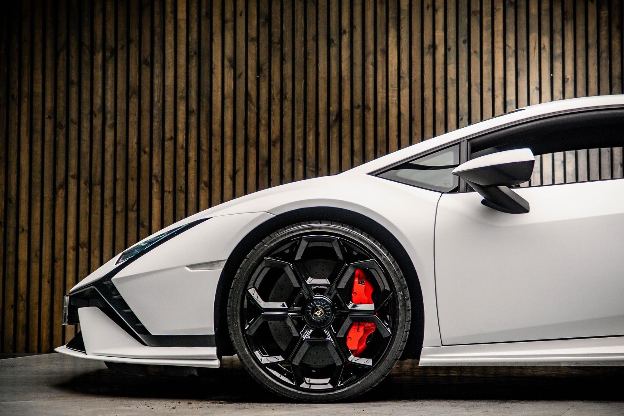 LAMBORGHINI HURACAN EVO COUPE 5.2 V10 640 Tecnica 2dr Auto for sale UK - Slide 9