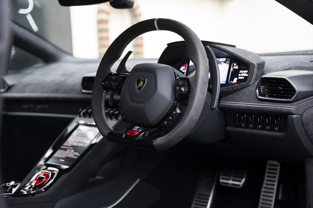 LAMBORGHINI HURACAN COUPE LP 640-4 Performante 2dr LDF for sale UK - Slide 7